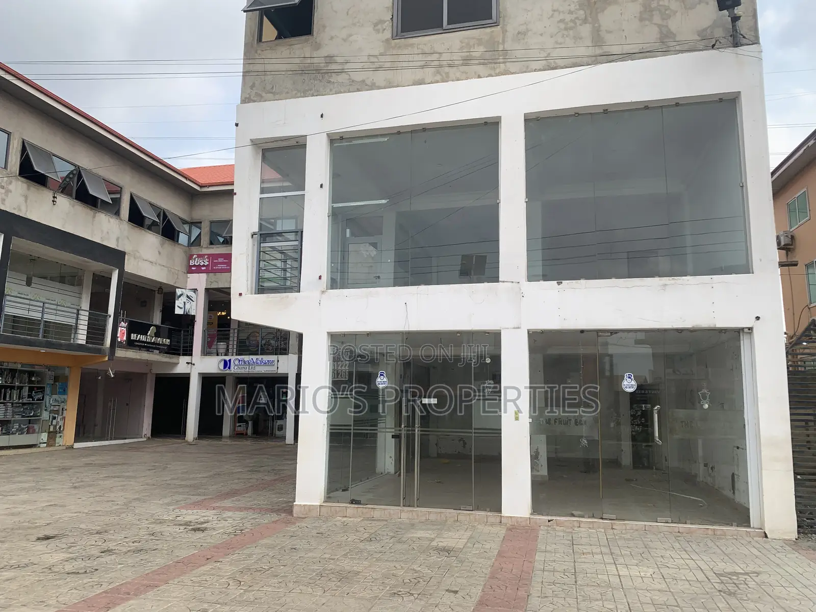 Shop For Rent in American House
