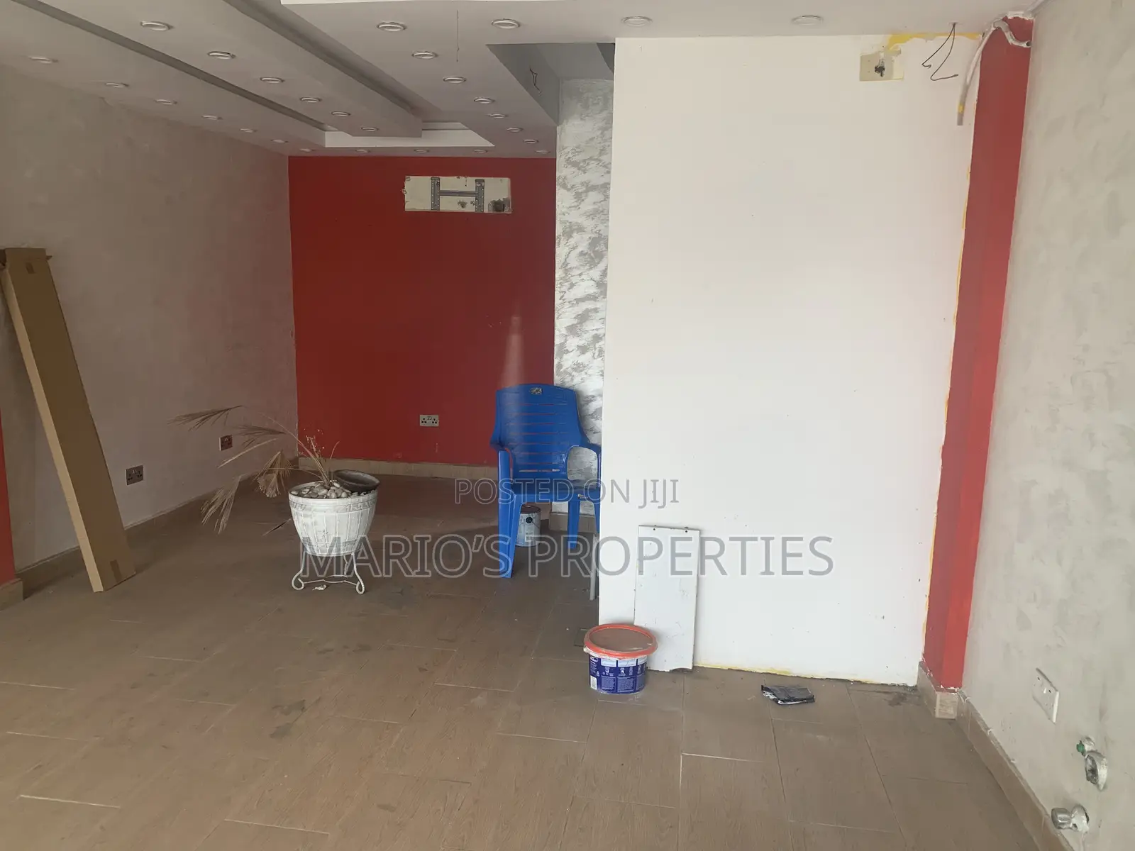 Single Shop for Rent at American House in American House