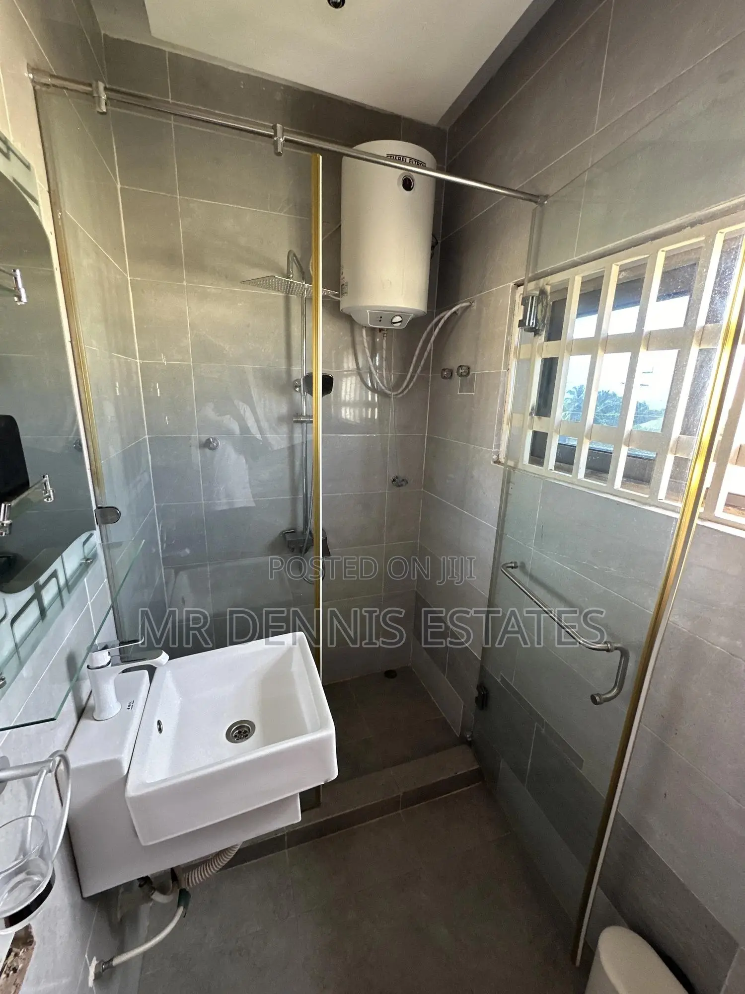 Furnished 1bdrm Townhouse / Terrace in Westhills Mall for rent in West Hills Mall Area