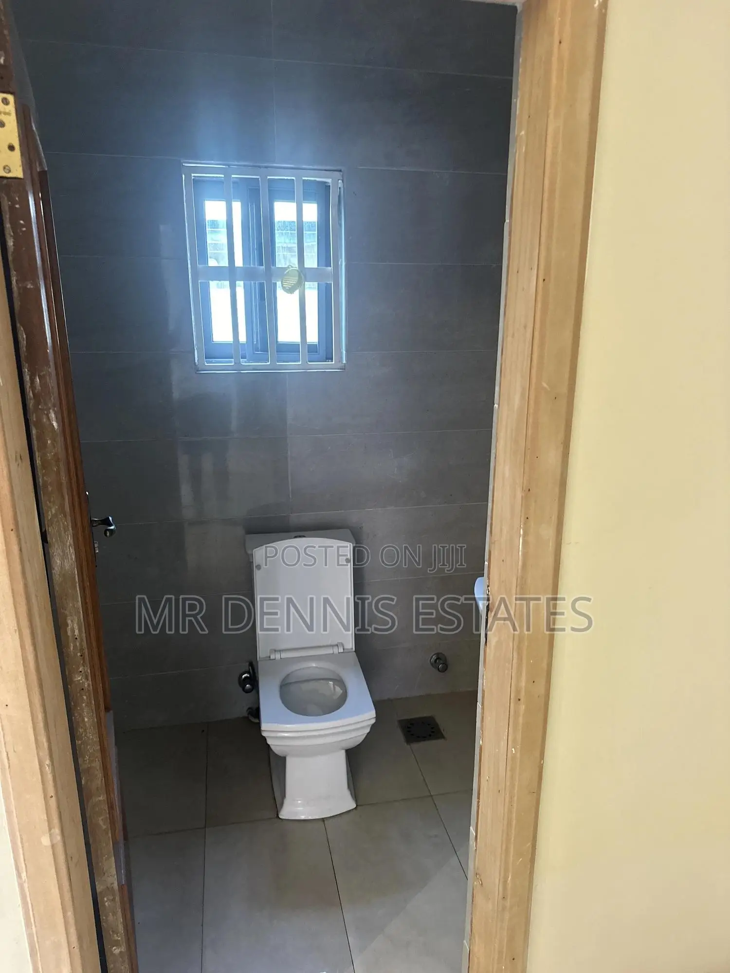 Furnished 1bdrm Townhouse / Terrace in Westhills Mall for rent in West Hills Mall Area