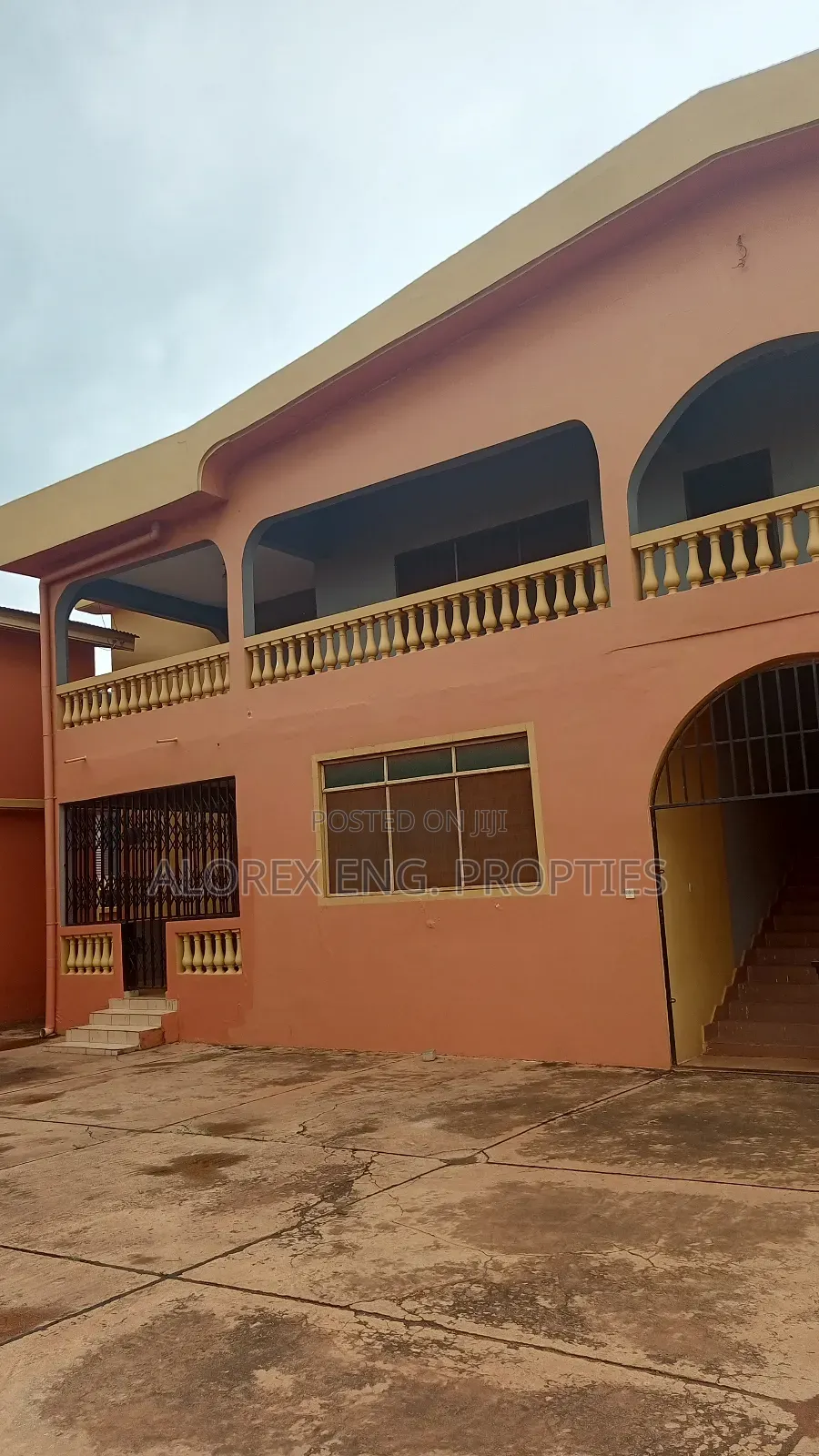 3bdrm Apartment in Barrier Area, Adenta for rent in Adenta