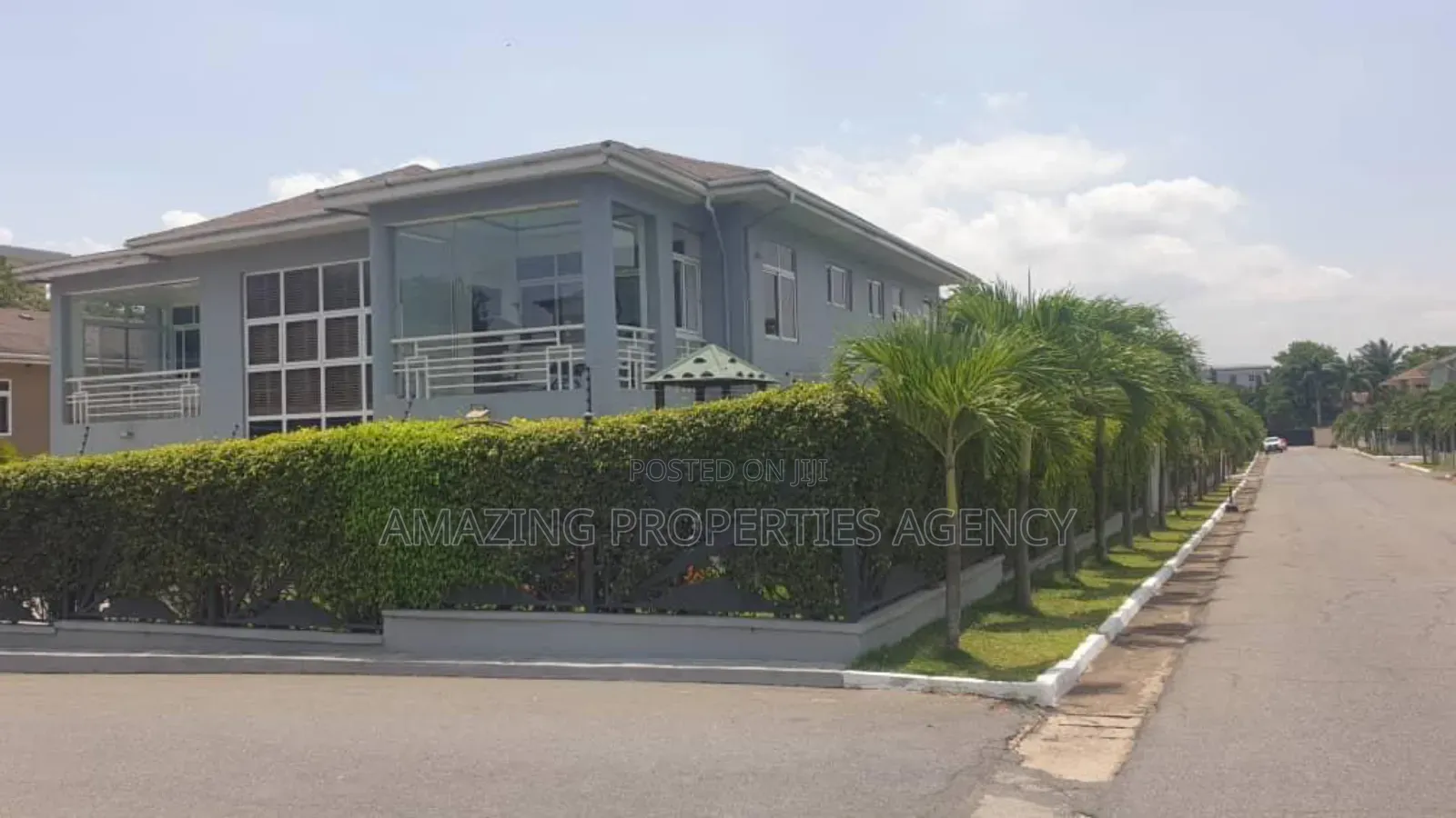 Furnished 5bdrm House in Ridge for sale in Ridge