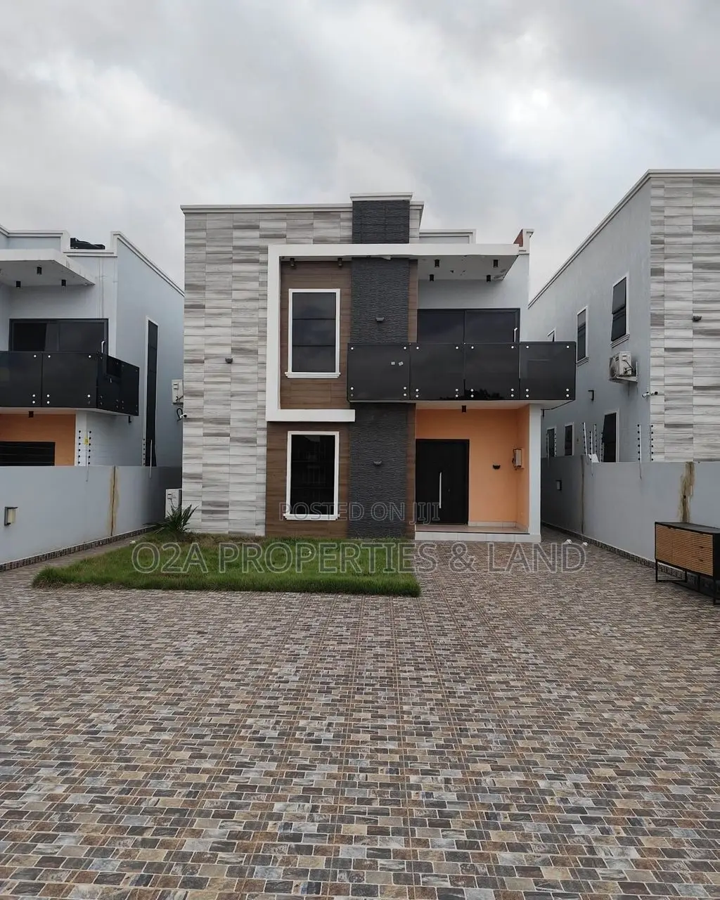 4bdrm House in East Legon - Ogbojo for sale in North Legon