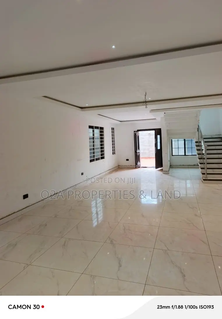 4bdrm House in East Airport for rent in Airport Residential Area