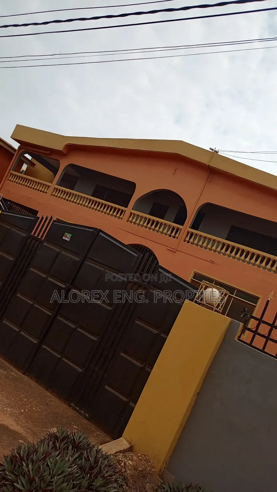 3bdrm Apartment in Barrier Area, Adenta for rent in Adenta