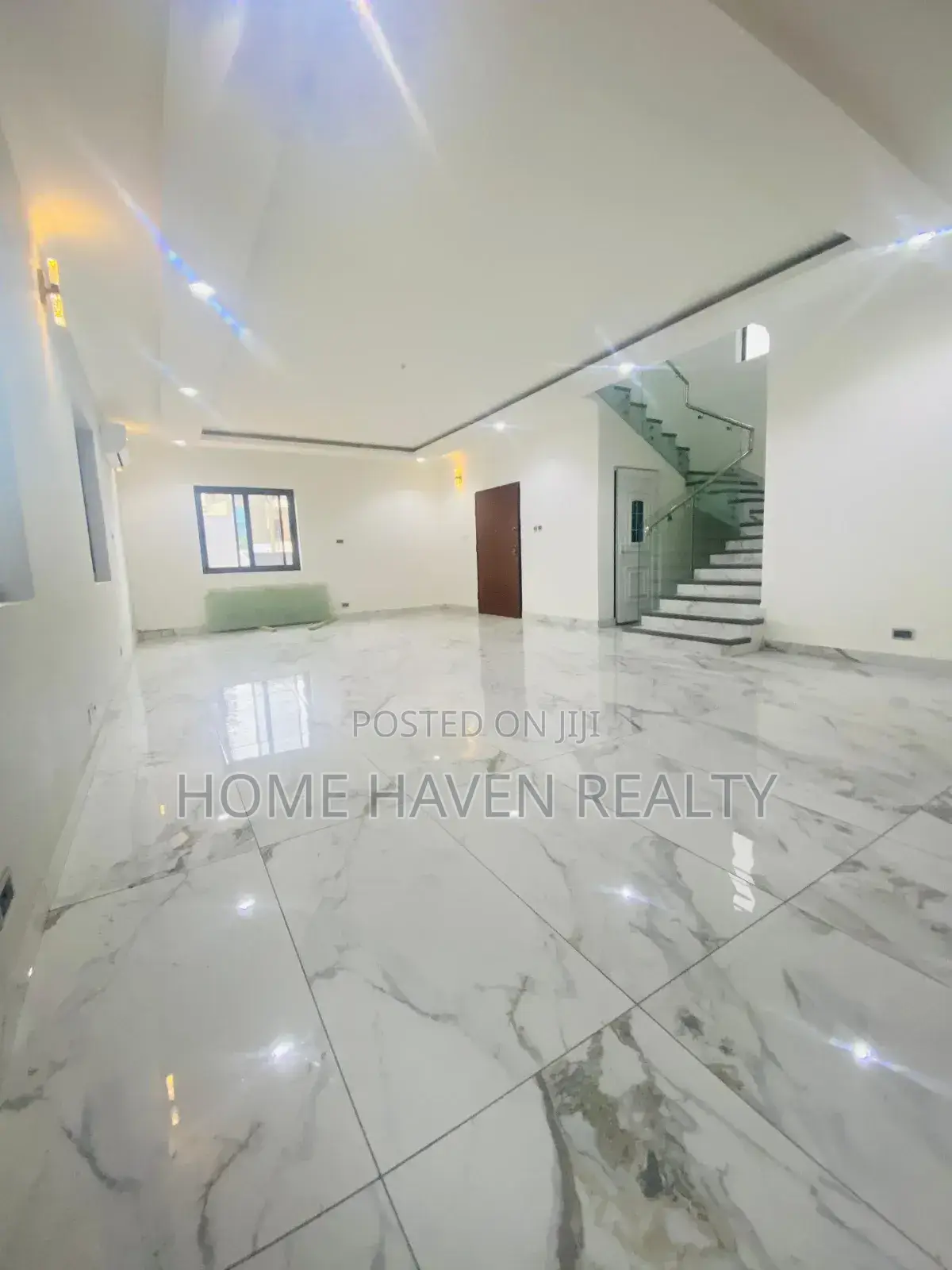 5bdrm House in Lagos Avenue, East Legon for rent in East Legon