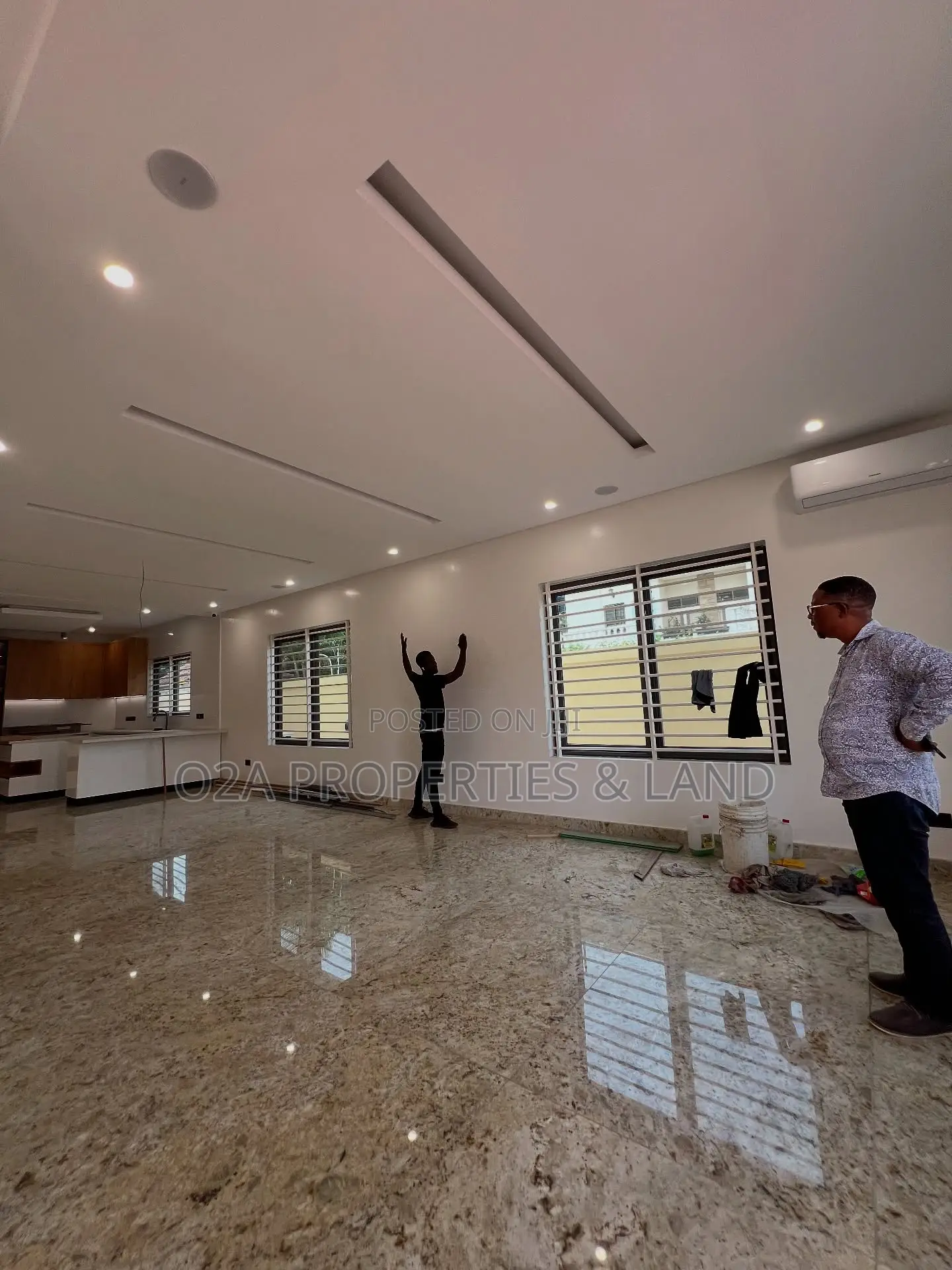 5bdrm House in East Legon, American House for sale in American House