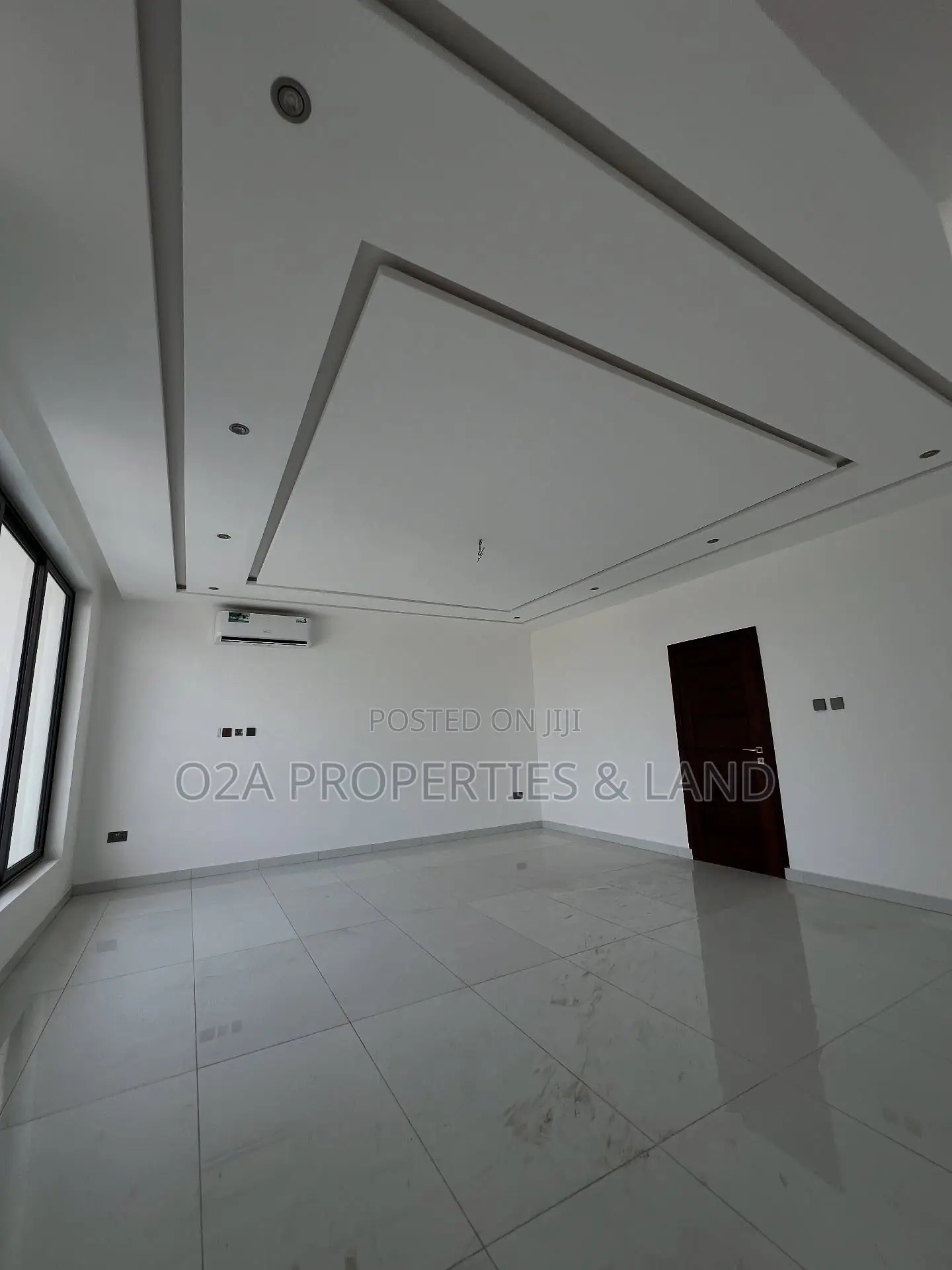 4bdrm House in Ashaley Botwe, Lake Side Estate for sale in Lake Side Estate