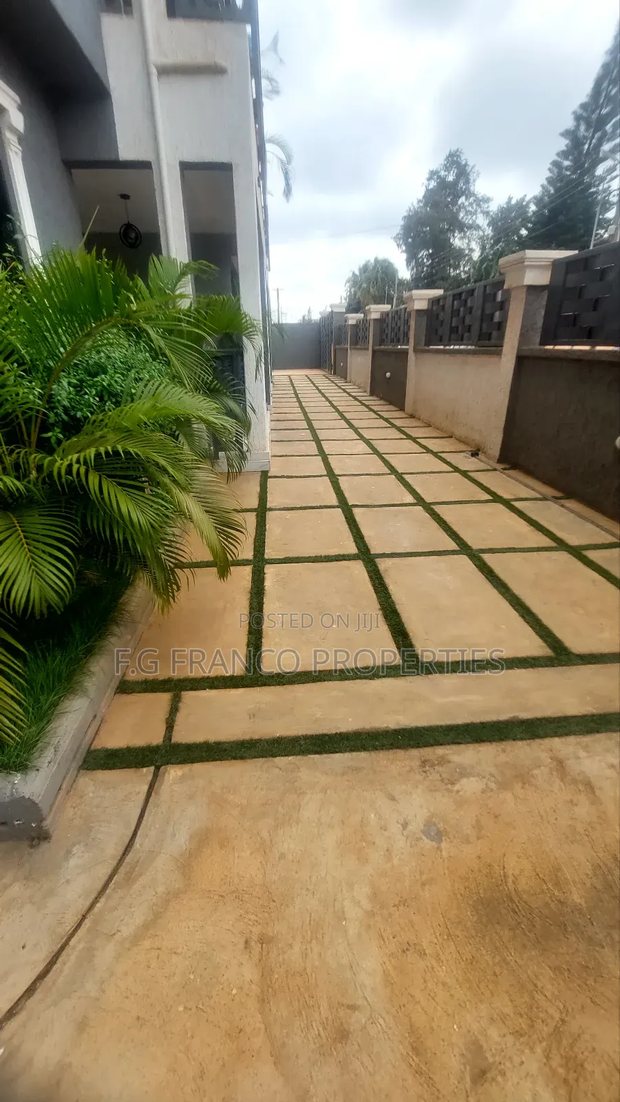 2bdrm Apartment in Kg.Franco Properties, Airport Residential Area in Airport Residential Area
