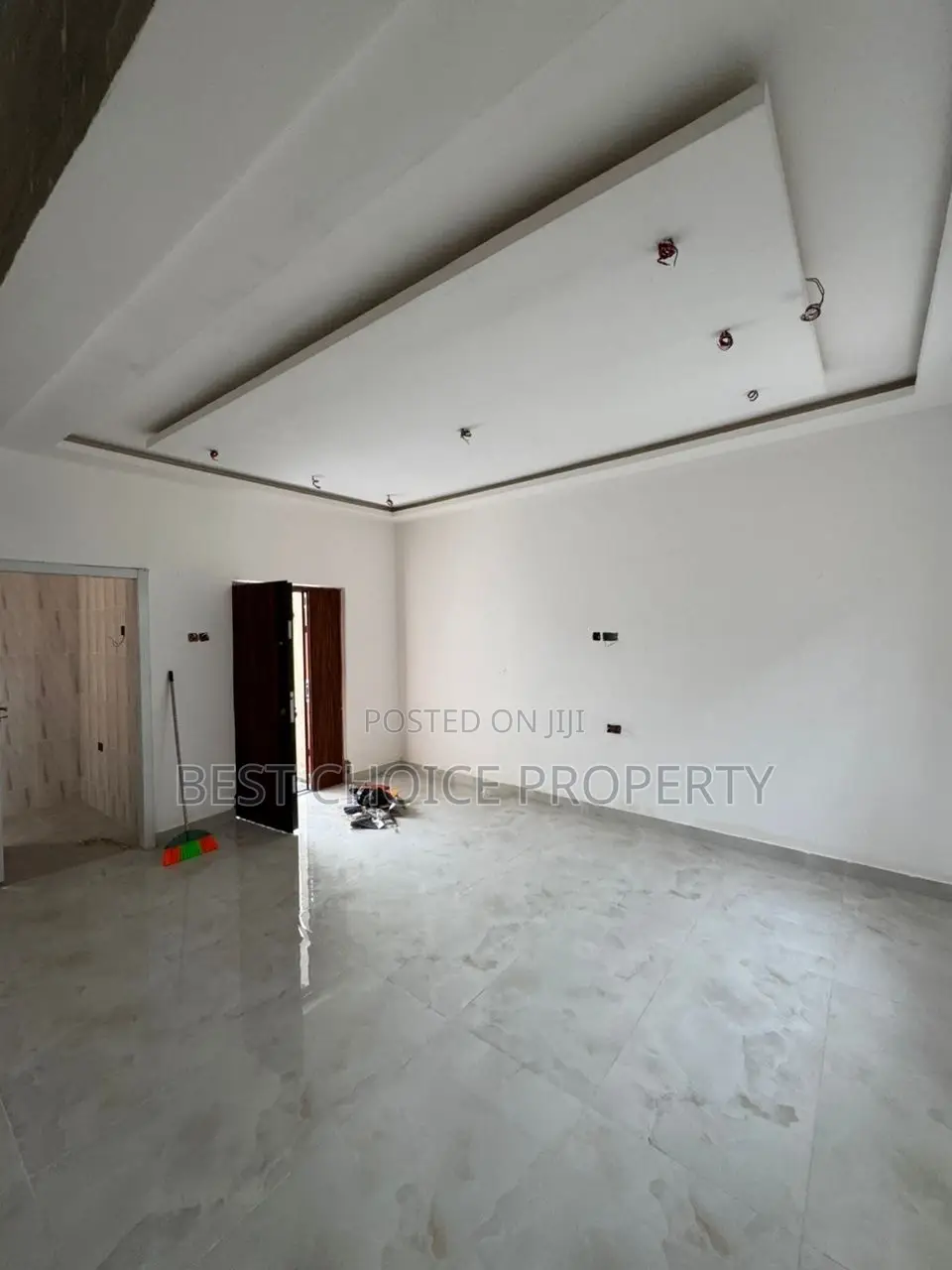Newly Built Chamber N Hall Self Compound Lakeside Estate in Lake Side Estate