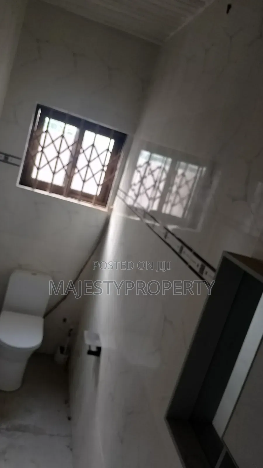 3bdrm House in Ashaley Botwe, School Junction for rent in School Junction