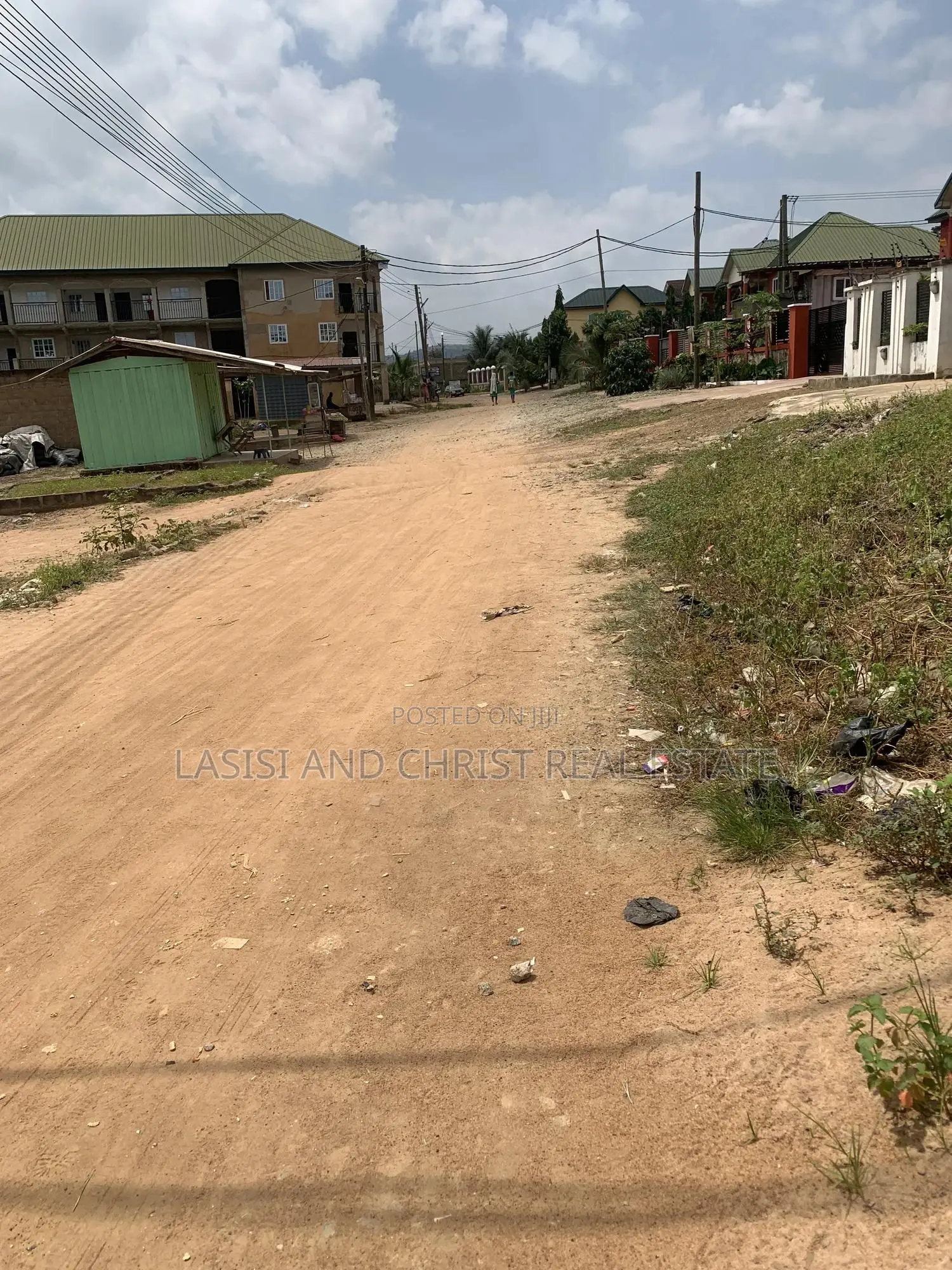 5bdrm Apartment in Lasisi And Christ, Amasaman for sale in Amasaman