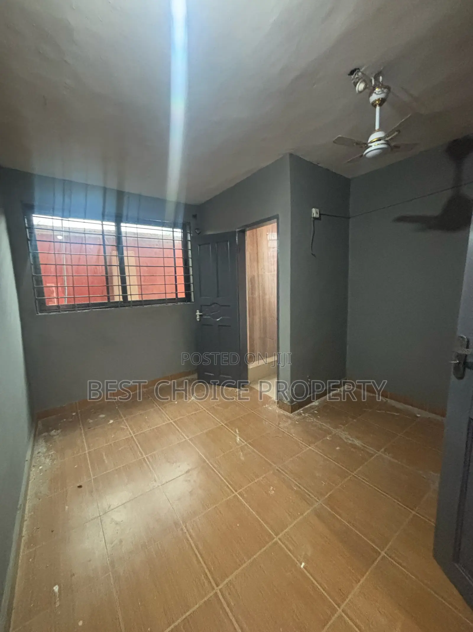 Chamber and Hall Sc for Rent Madina in Madina