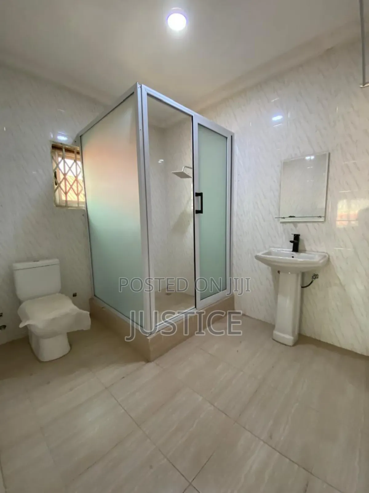 12bdrm Apartment in Com 18 Spintex for sale in Spintex