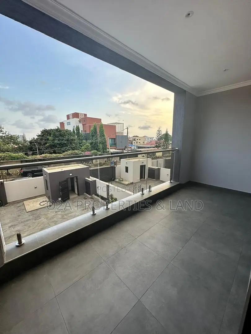 5bdrm Townhouse / Terrace in East Legon, Bawaleshie for rent in Bawaleshie