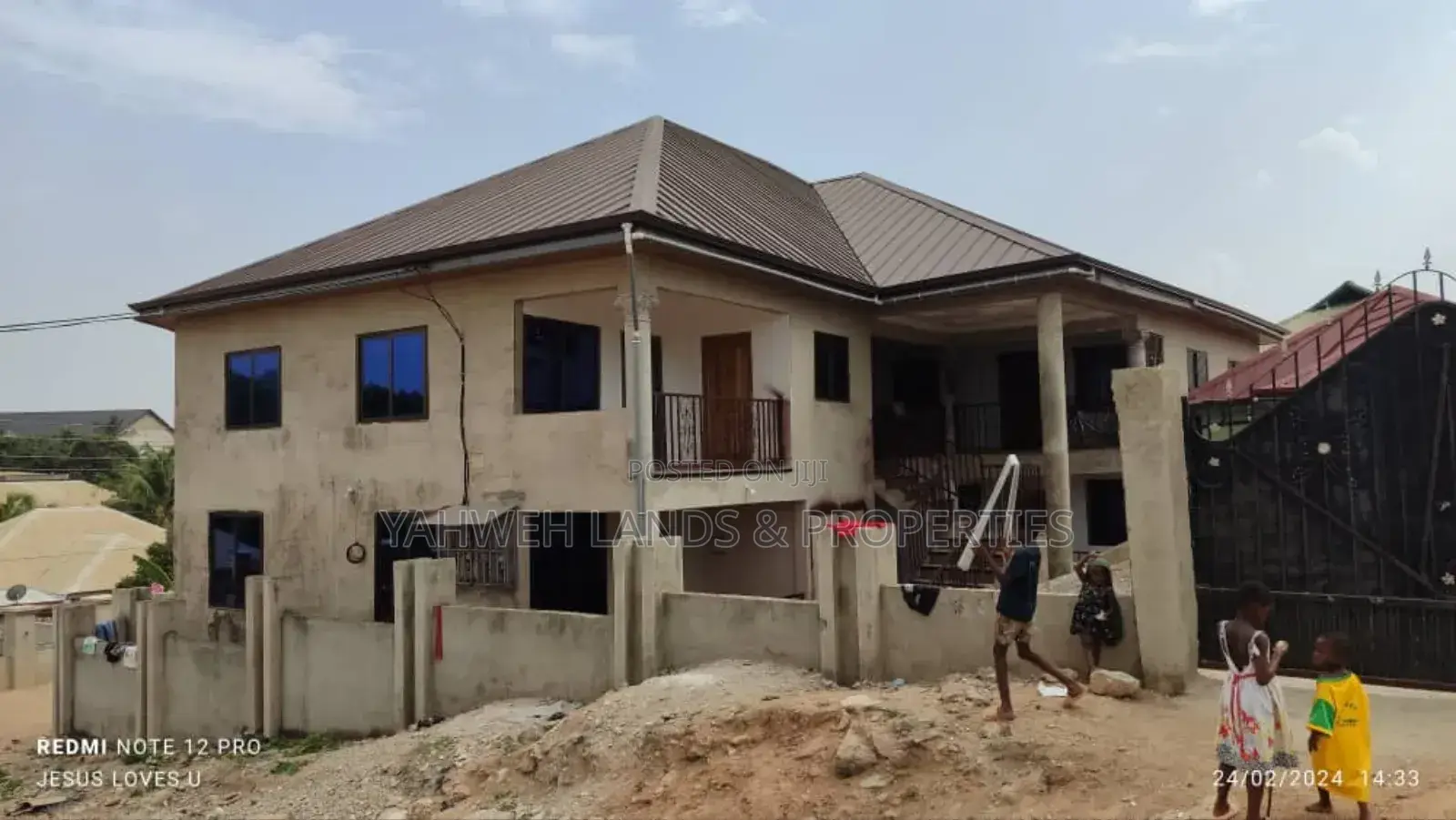 9bdrm House in Kumasi Metropolitan for sale in Kumasi Metropolitan