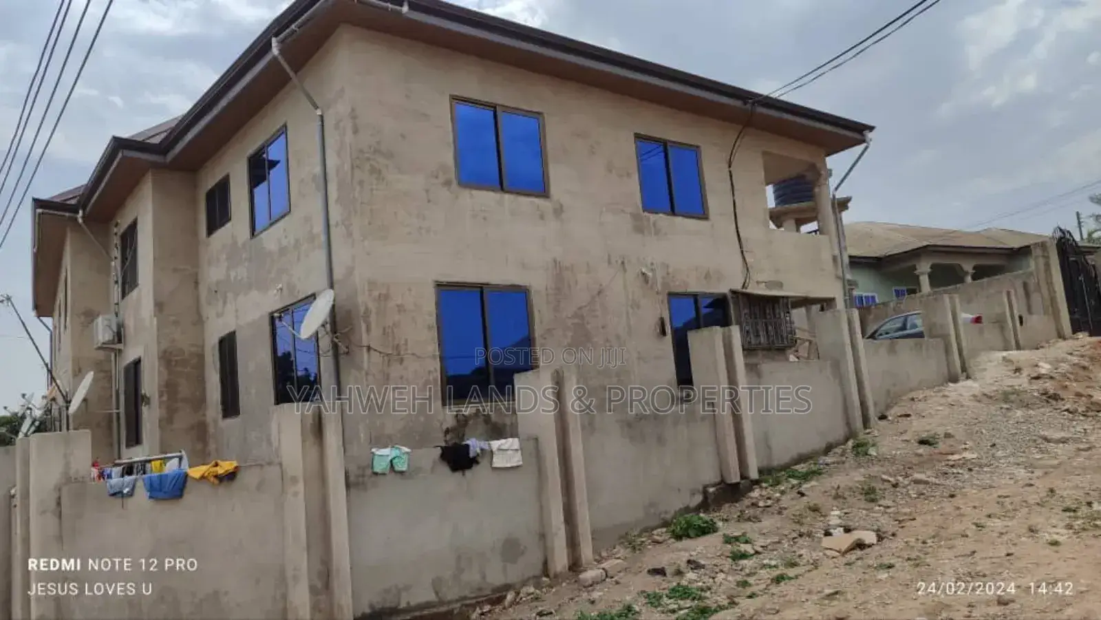 9bdrm House in Kumasi Metropolitan for sale in Kumasi Metropolitan