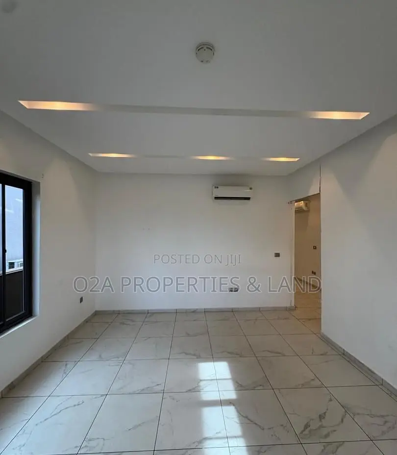 4bdrm House in East Legon, American House for rent in American House