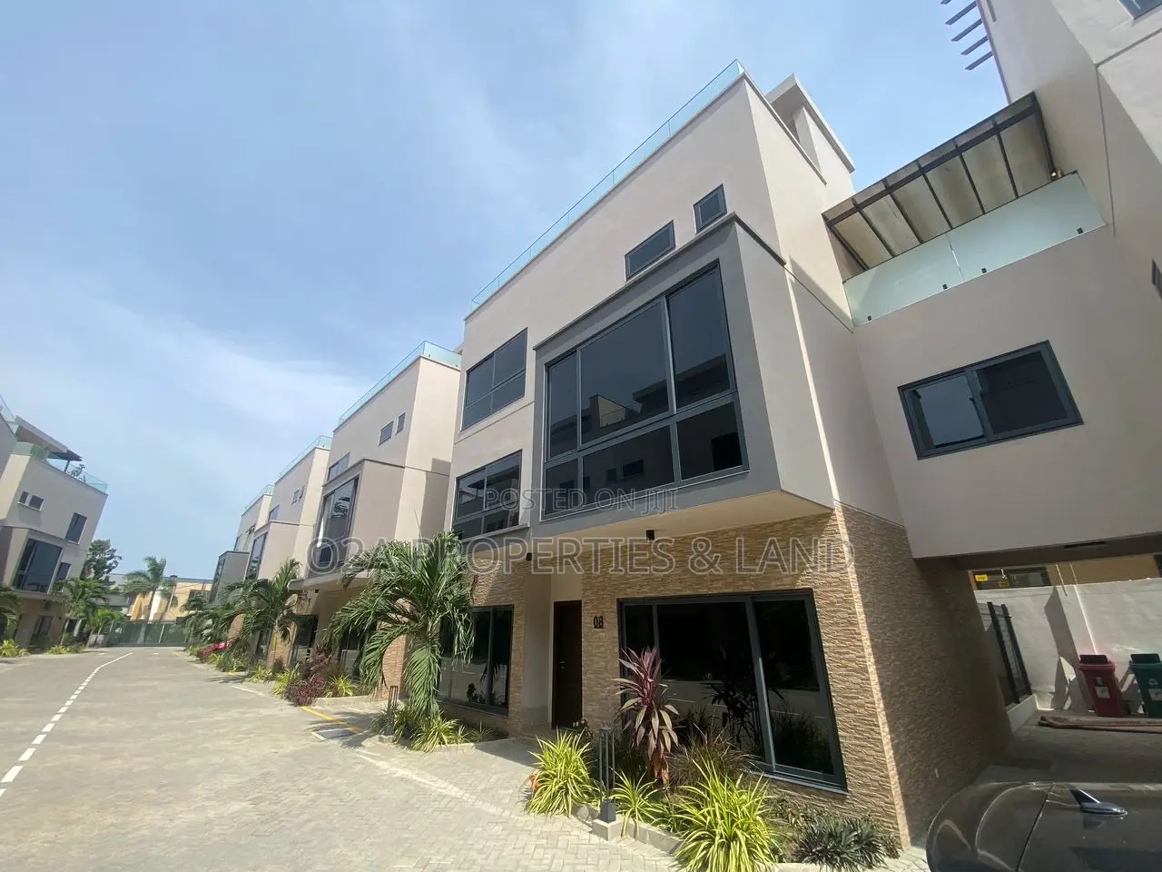 3bdrm Townhouse / Terrace in Airport Residential for rent in Airport Residential Area