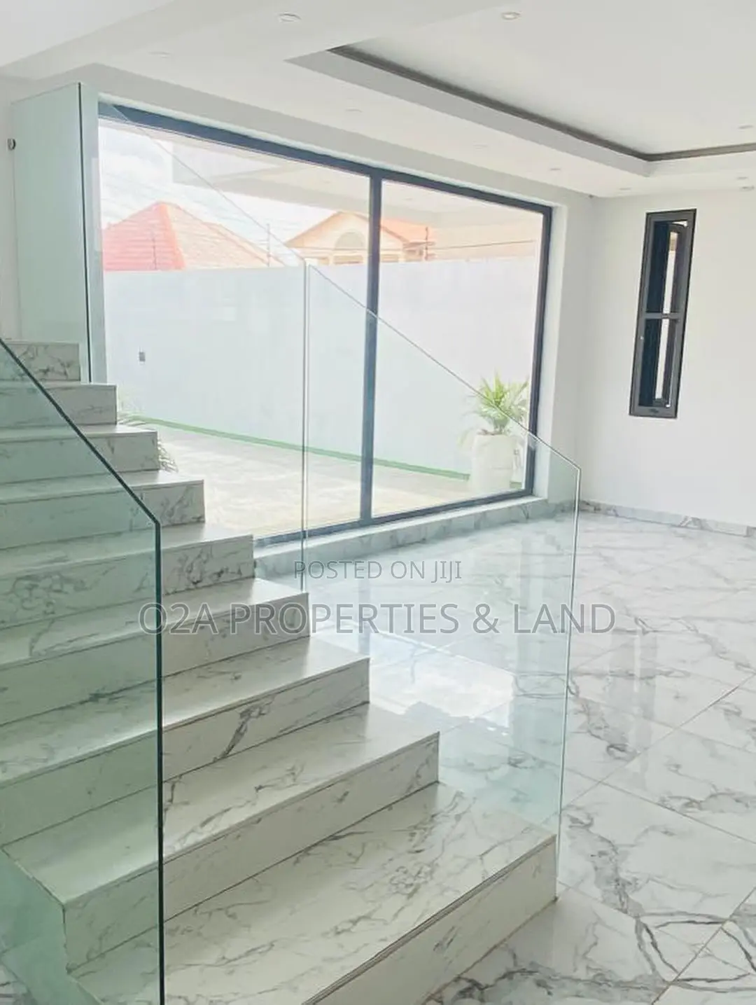 4bdrm House in East Legon, American House for sale in American House