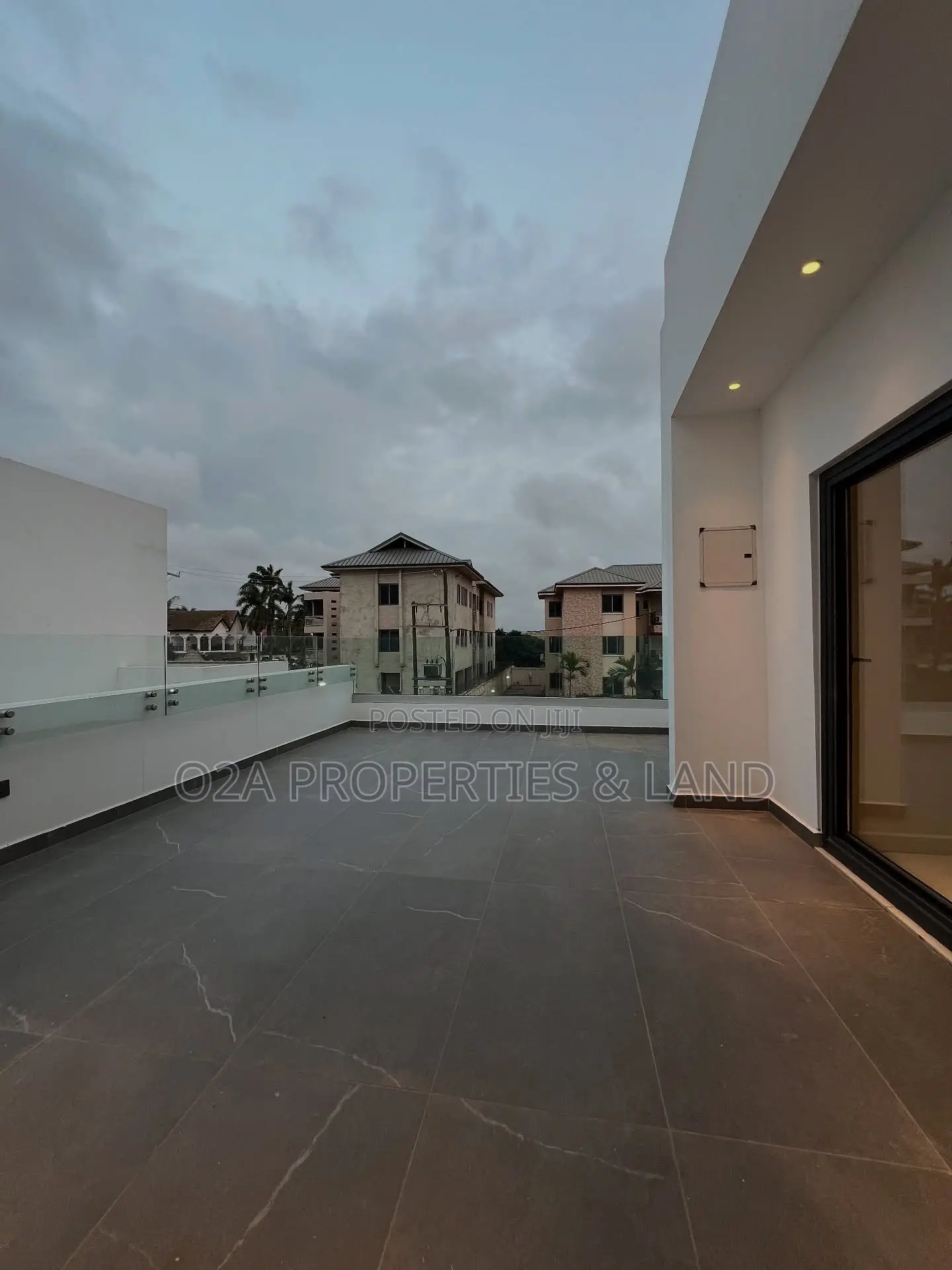 4bdrm House in East Legon, American House for sale in American House
