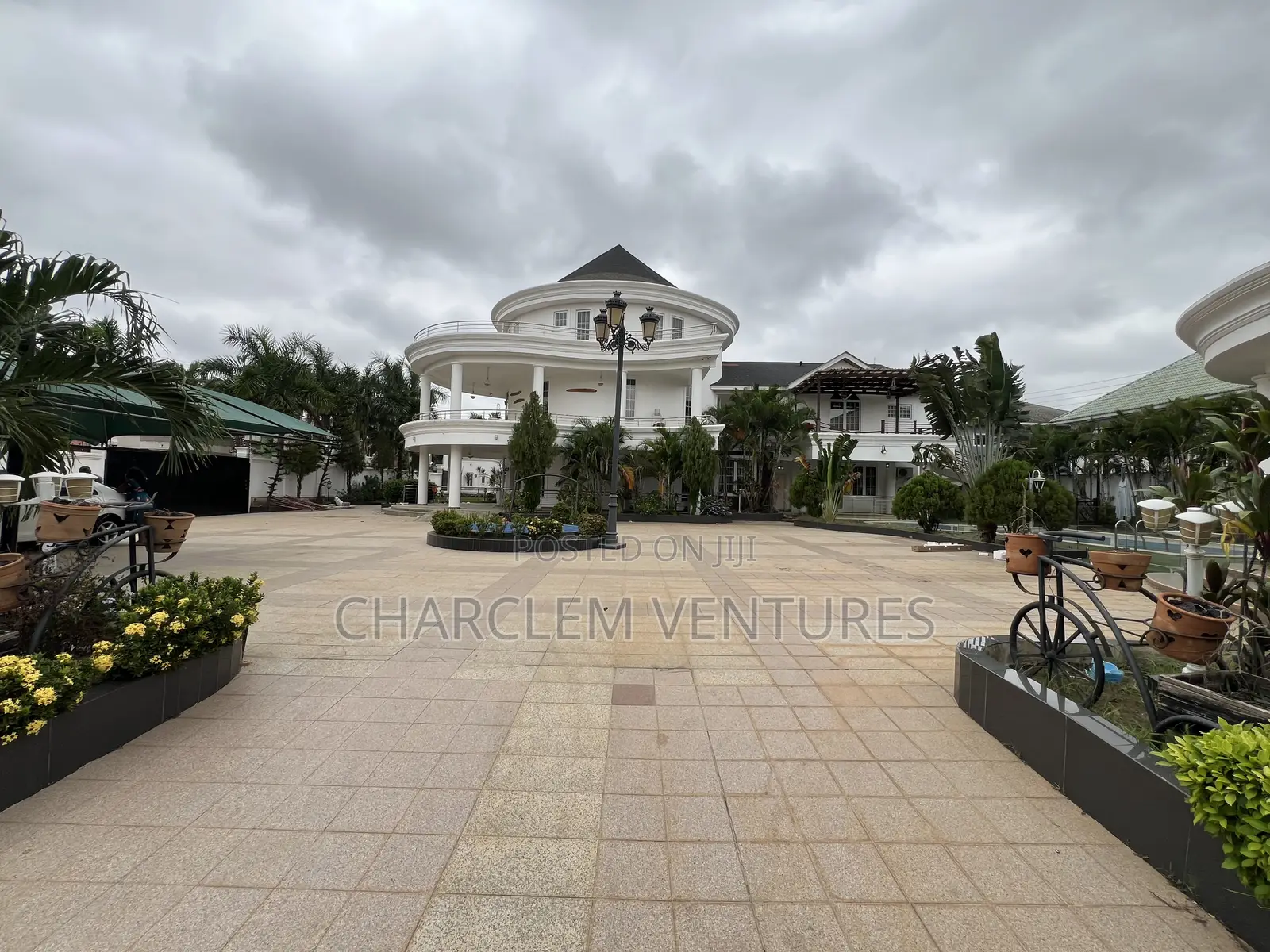11bdrm Mansion in Charclem Ventures, East Legon for sale in East Legon