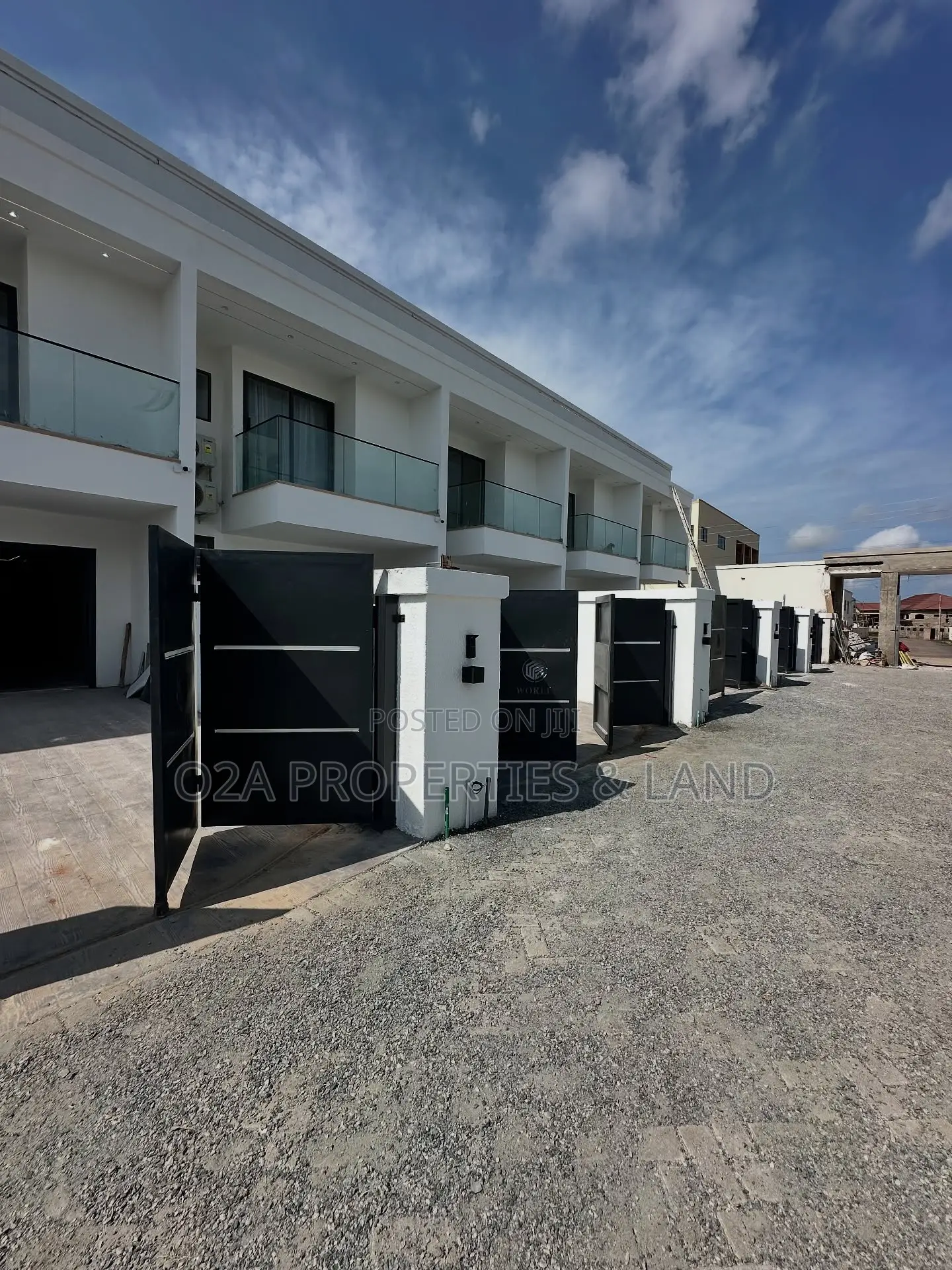 2bdrm House in Ashaley Botwe, Lake Side Estate for sale in Lake Side Estate