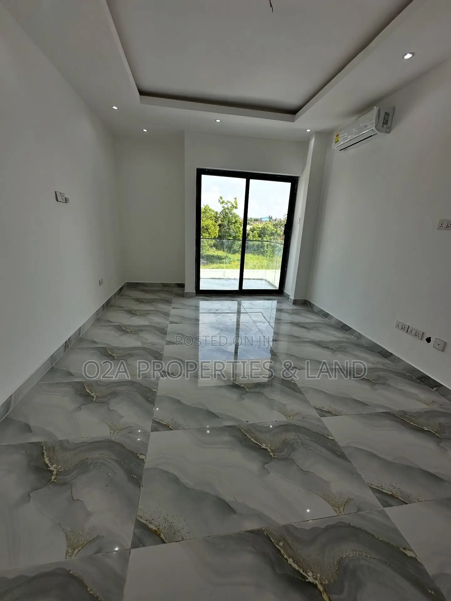 2bdrm House in Ashaley Botwe, Lake Side Estate for sale in Lake Side Estate