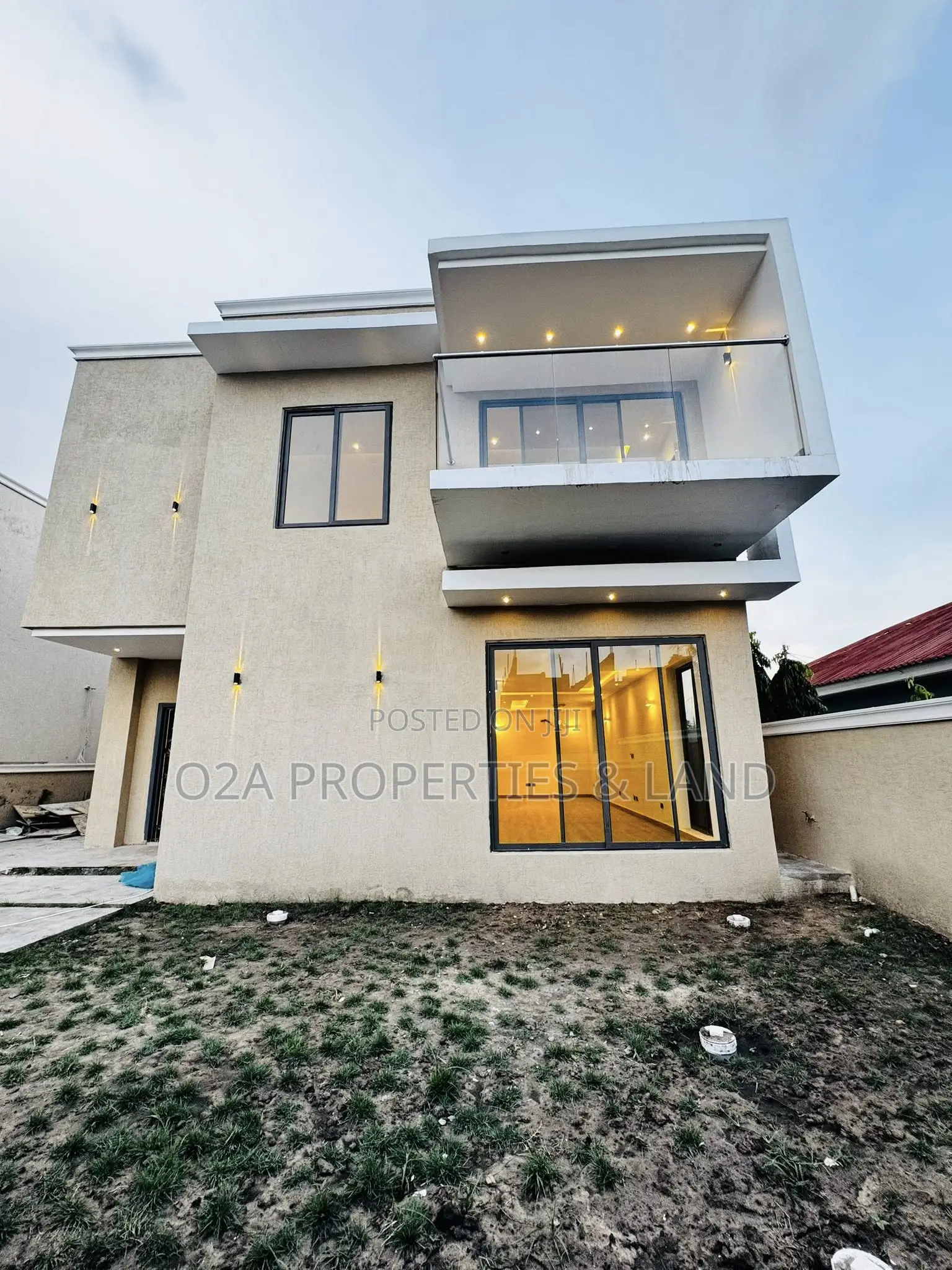 4bdrm House in Ashaley Botwe, for sale in School Junction