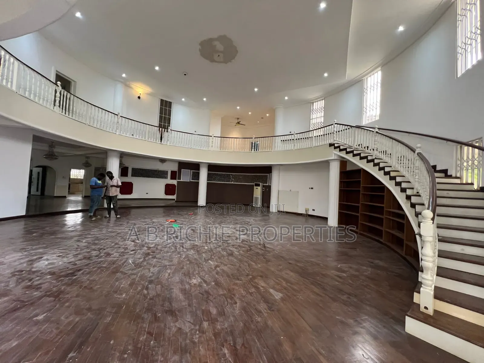 6bdrm Mansion in Ab Richie Properties, East Legon for sale in East Legon