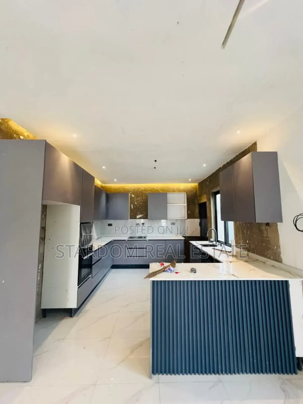 3bdrm Bungalow in Lake Side Estate for sale in Lake Side Estate