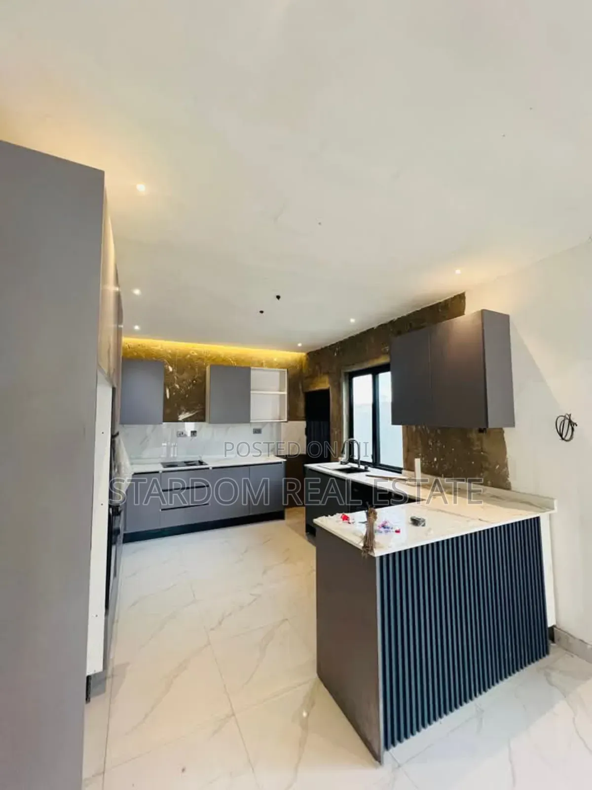 3bdrm Bungalow in Lake Side Estate for sale in Lake Side Estate