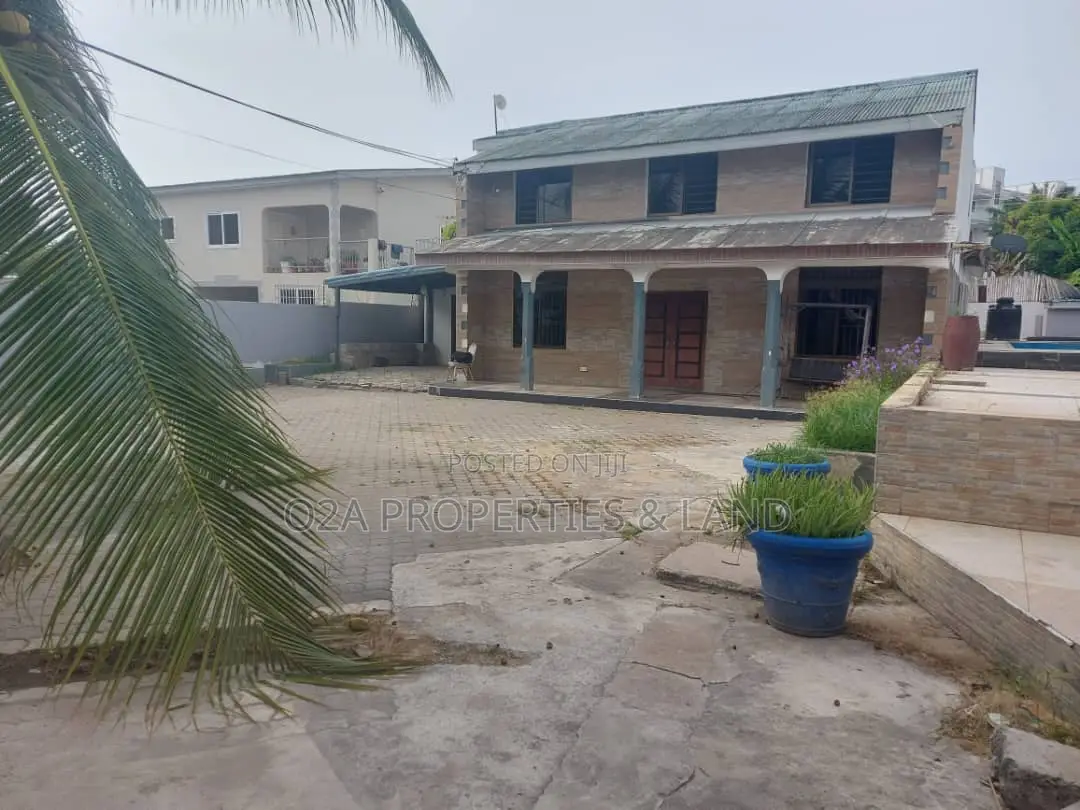 4bdrm House in Ringway Estates- Osu, Danquah Circle for sale in Danquah Circle