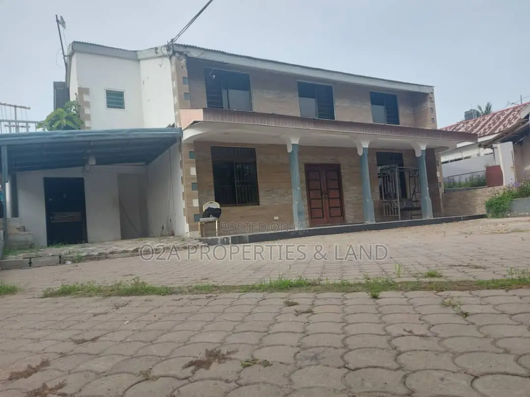 4bdrm House in Ringway Estates- Osu, Danquah Circle for sale in Danquah Circle