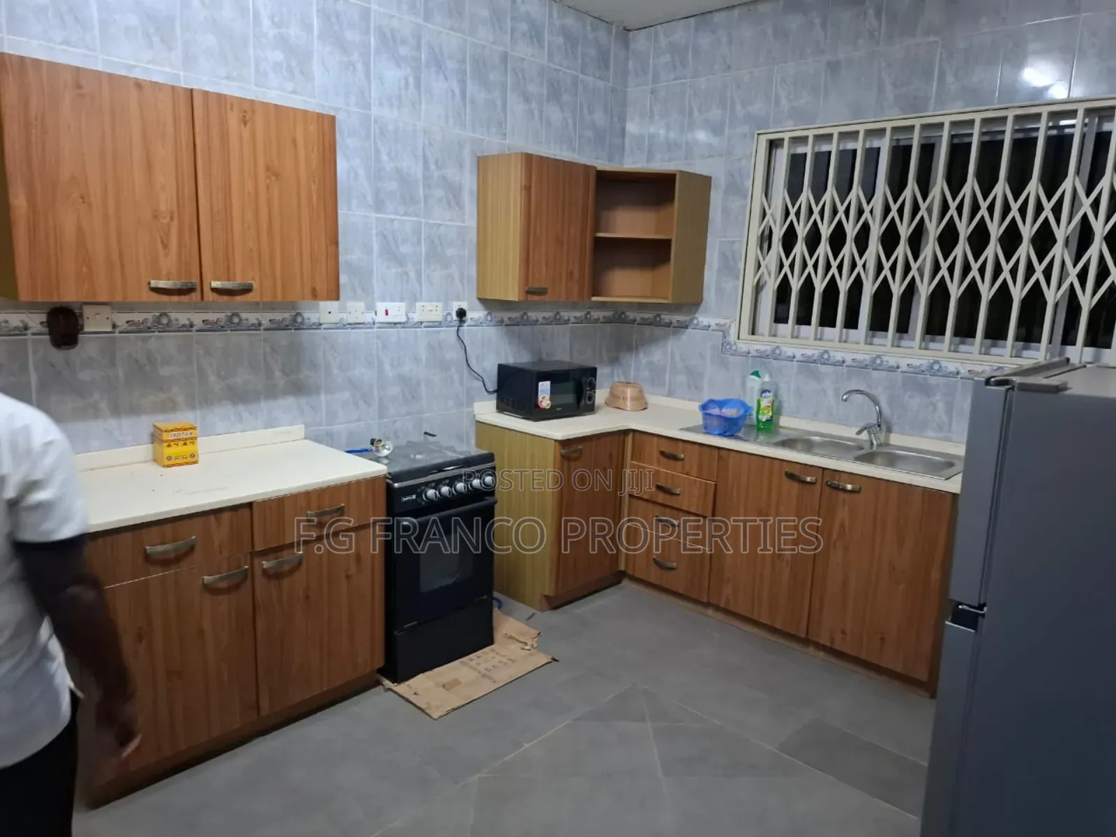 Furnished 3bdrm House in Kg Franco Properties, Sakumono for rent in Sakumono