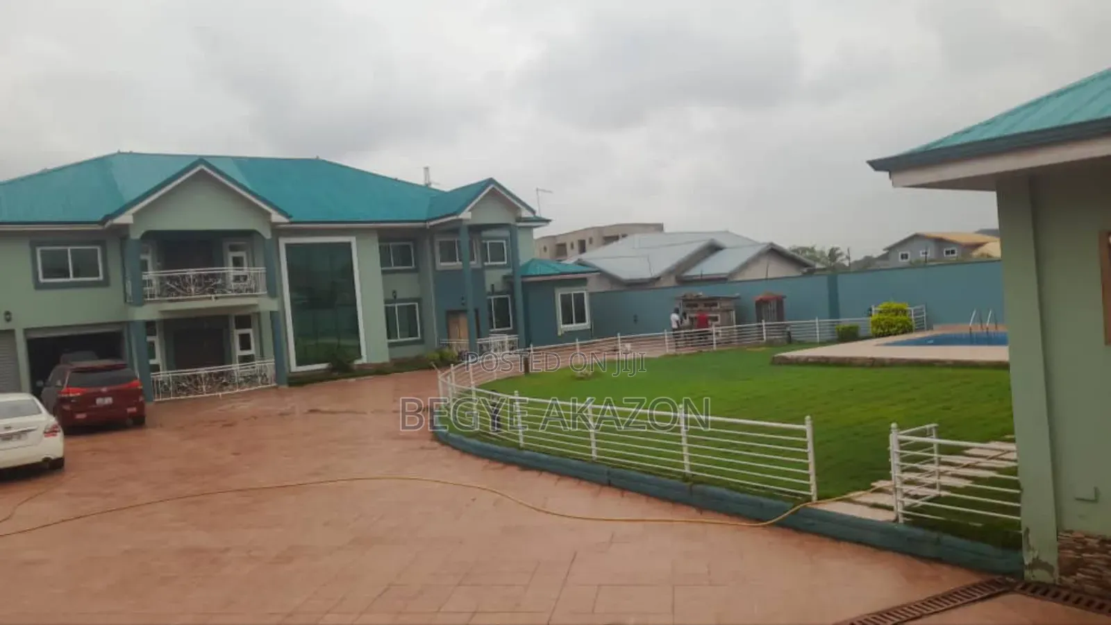 8bdrm House in Begye, Weija for sale in Weija