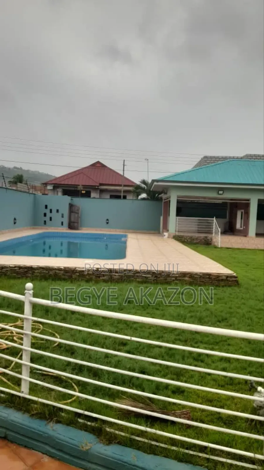 8bdrm House in Begye, Weija for sale in Weija