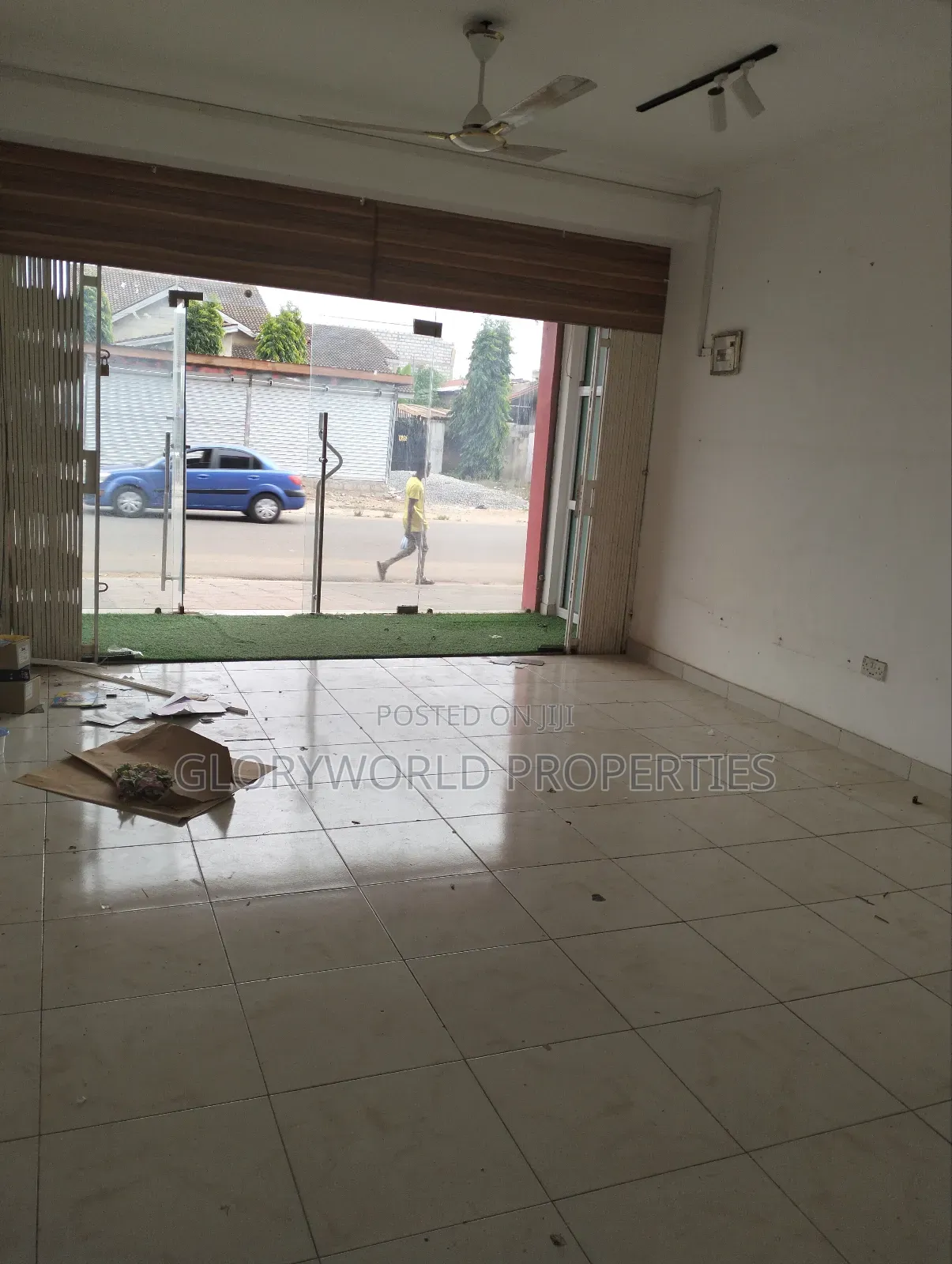 Beautiful Ground Floor Shop/Office Space for Rent at Spintex in Spintex
