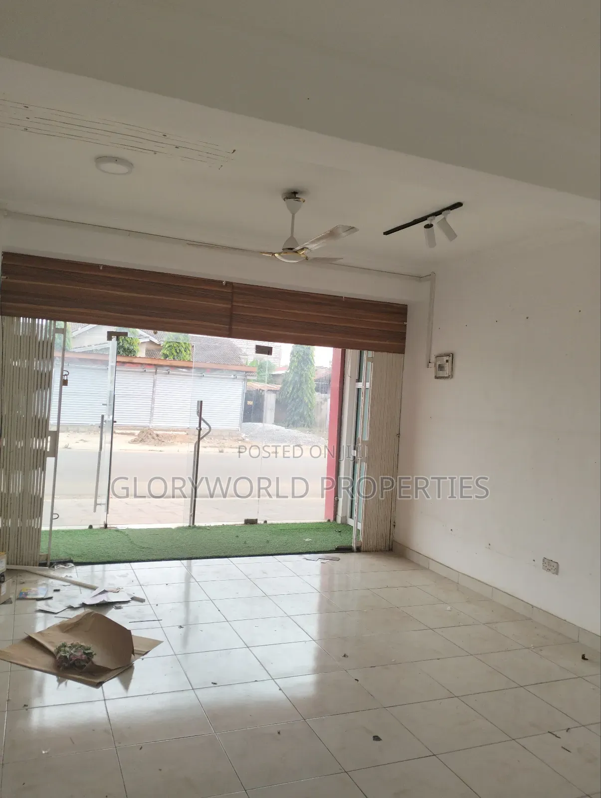 Beautiful Ground Floor Shop/Office Space for Rent at Spintex in Spintex
