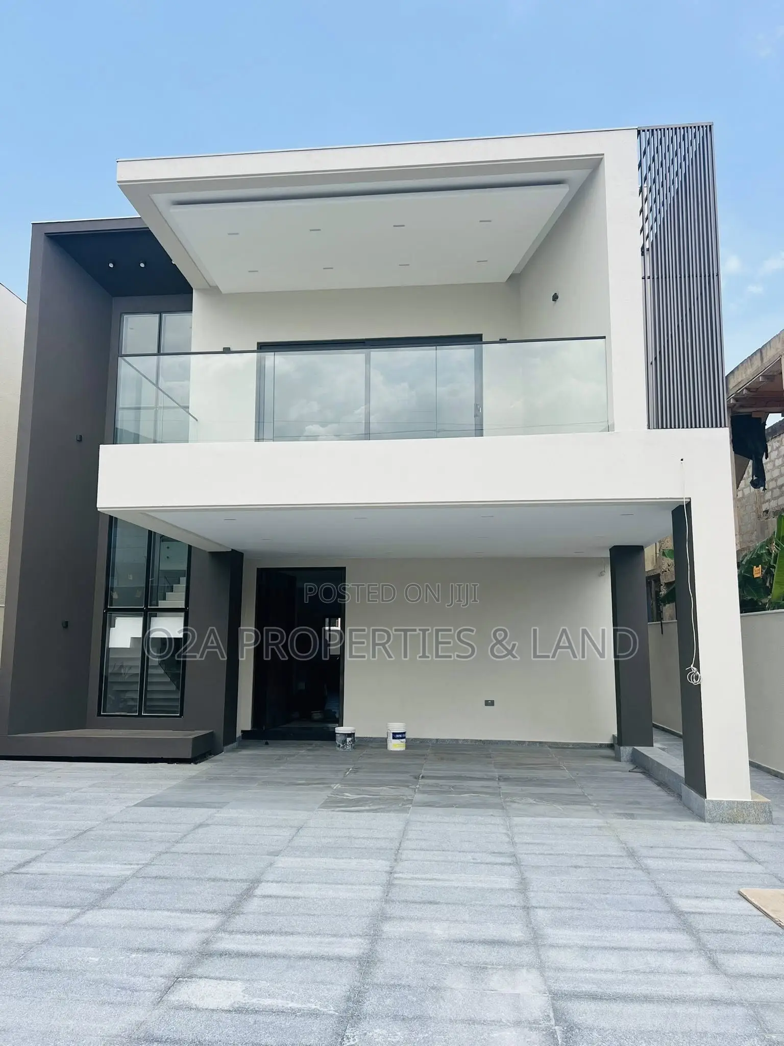 4bdrm House in , School Junction for sale in School Junction