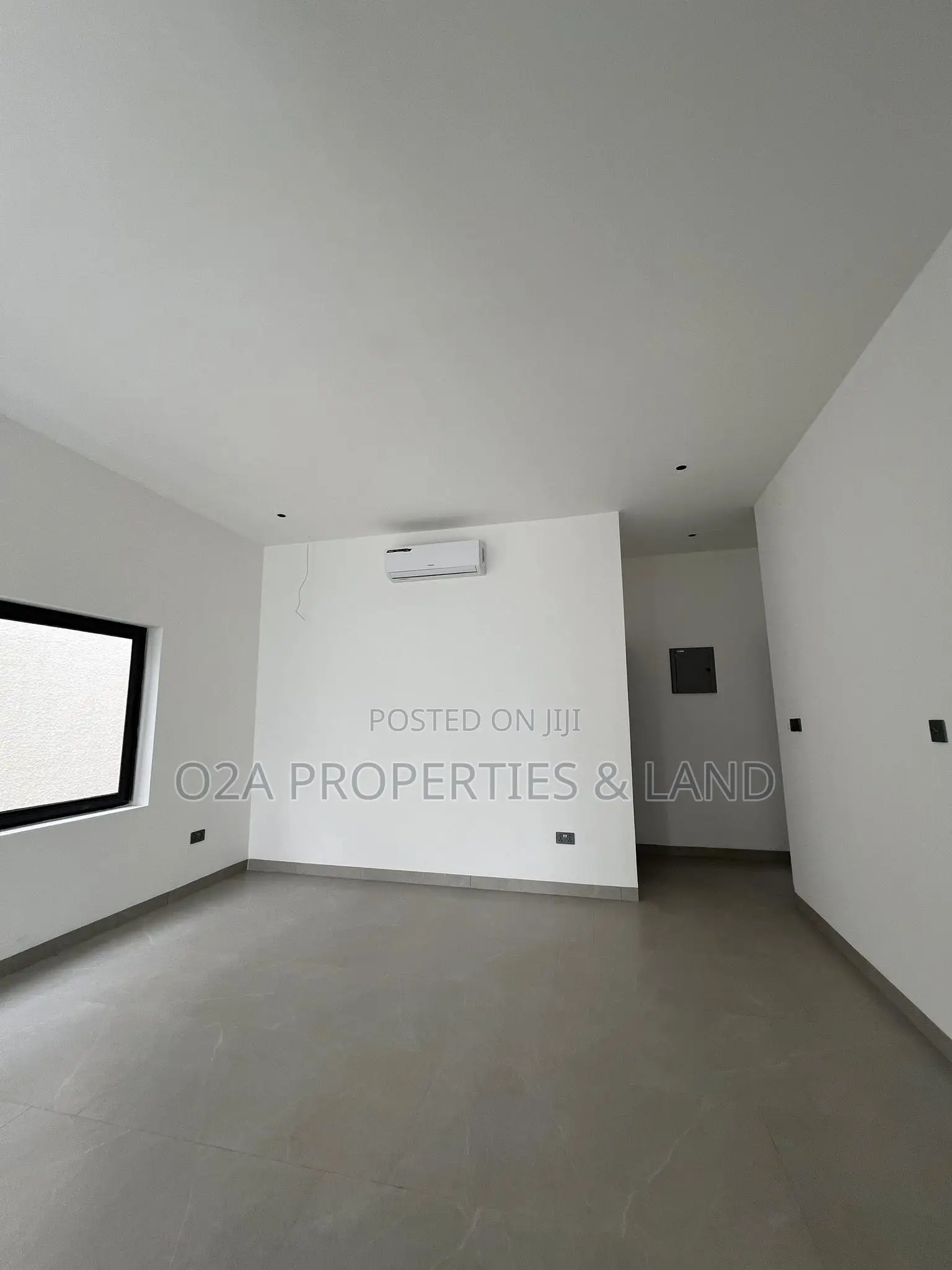 4bdrm House in , School Junction for sale in School Junction