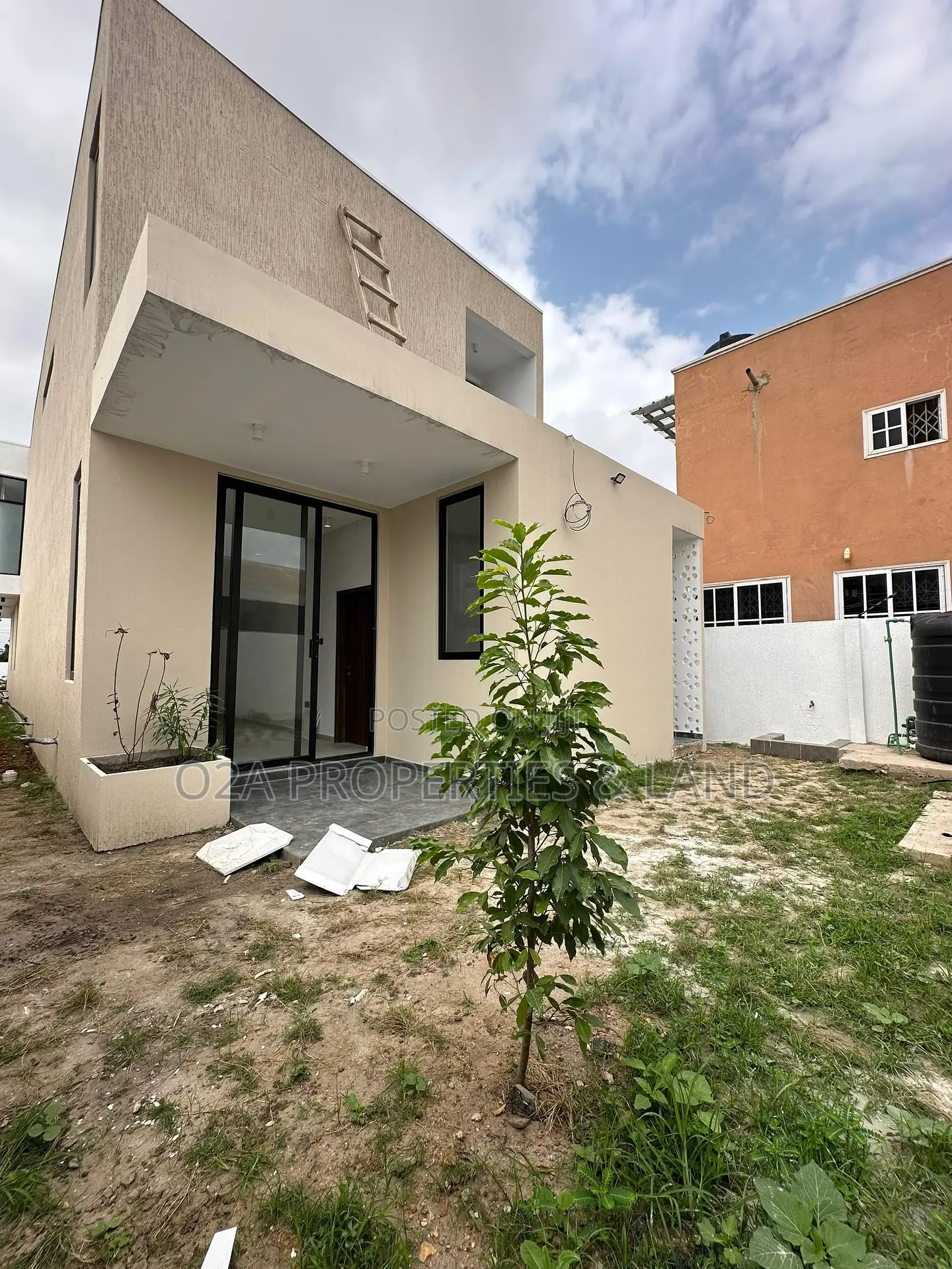 4bdrm House in Ashaley Botwe, New Legon for sale in New Legon