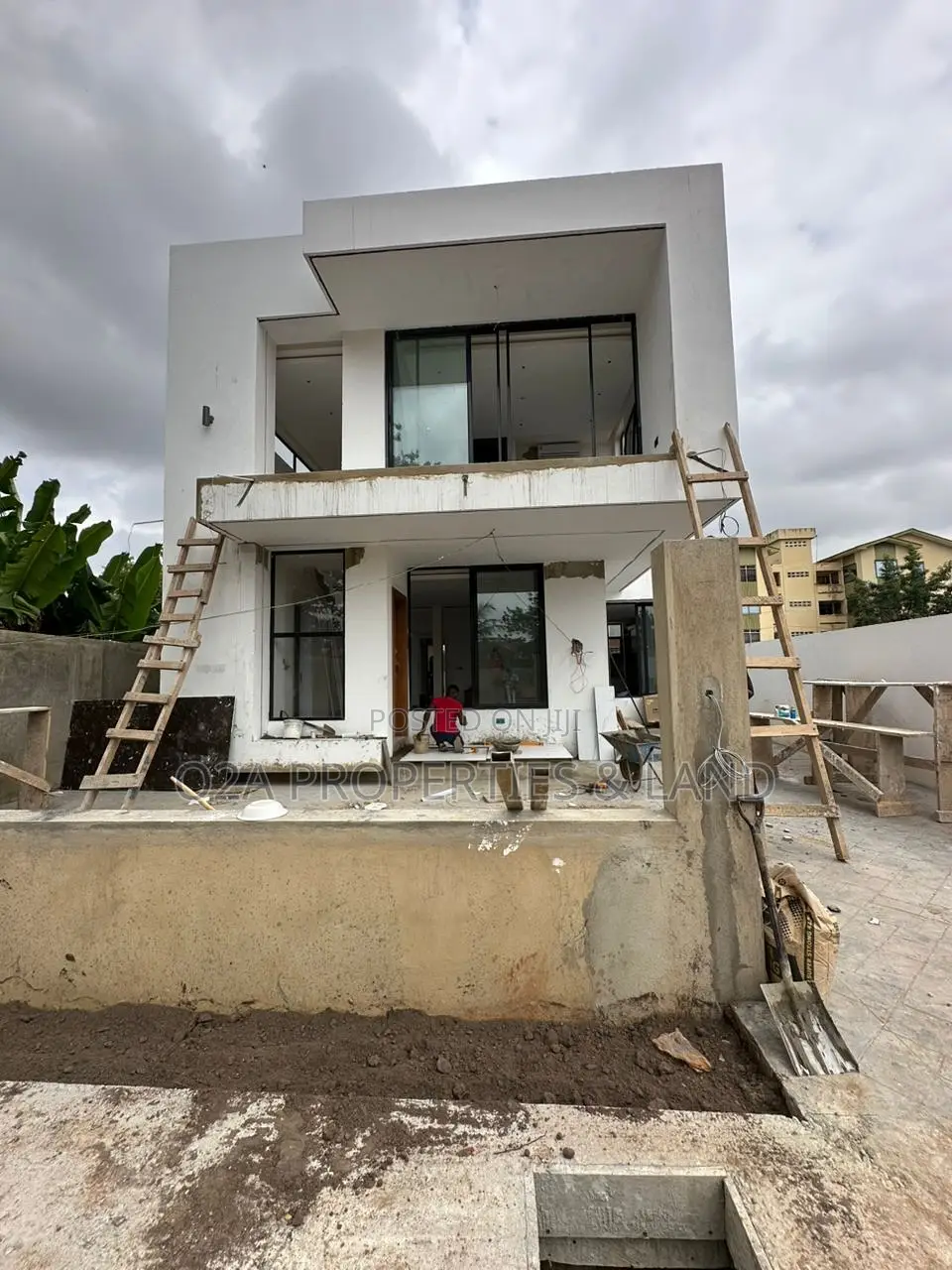 4bdrm House in Adenta, Barrier for sale in Barrier