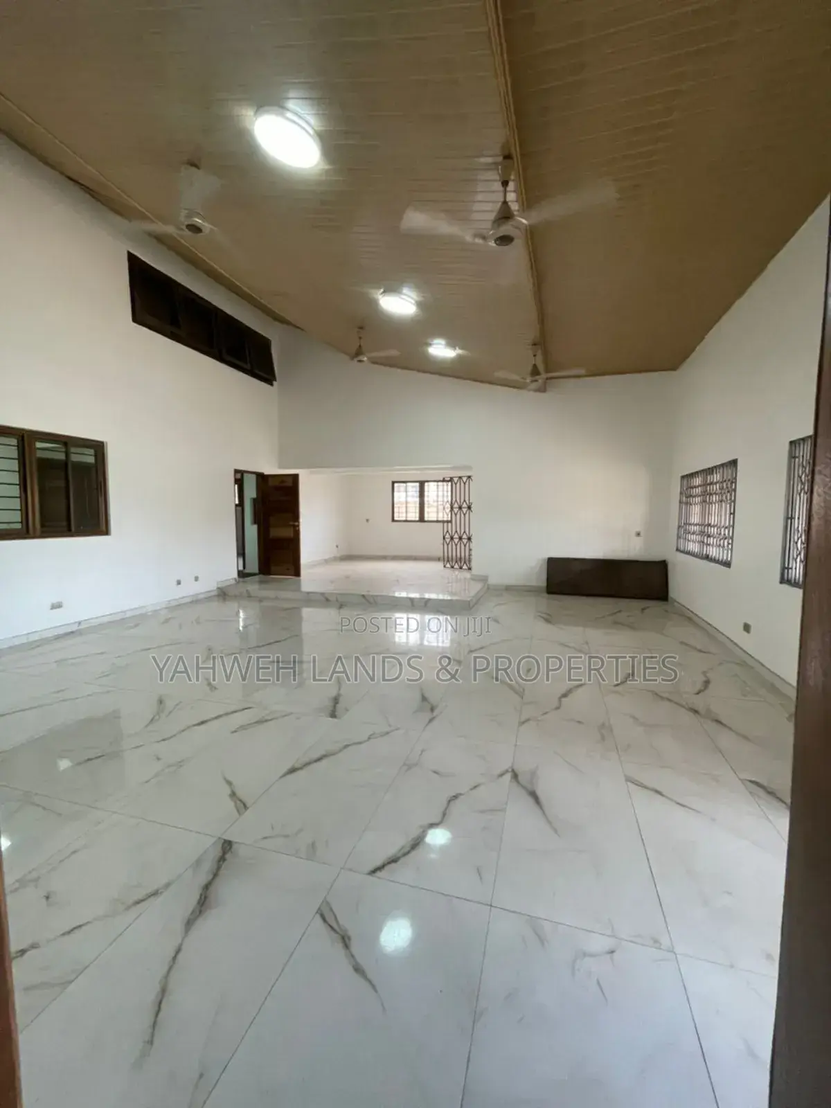 10bdrm Apartment in East Legon for rent in East Legon