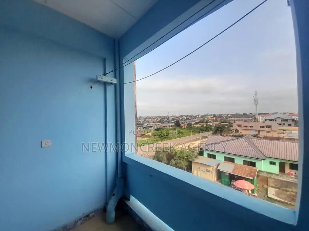 2bdrm Apartment in Adenta Ssnit Flats for sale in SSNIT Flats