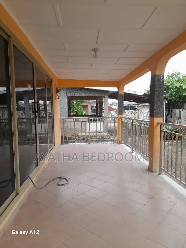 3bdrm Apartment in Ayathar Bedroom, New Town for rent in New Town