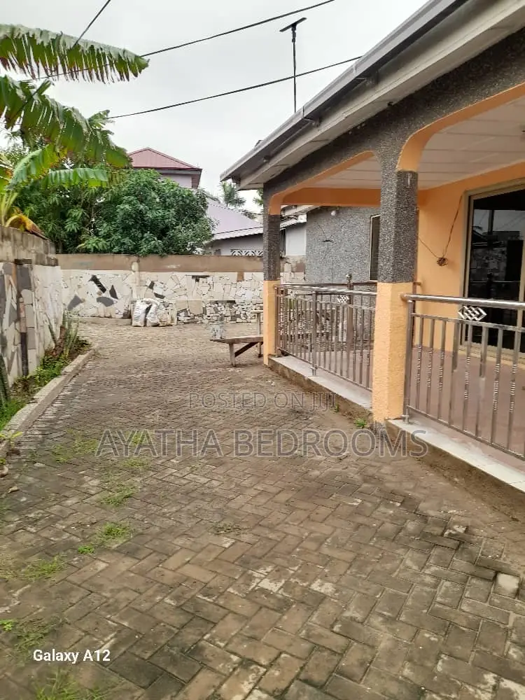 3bdrm Apartment in Ayathar Bedroom, New Town for rent in New Town