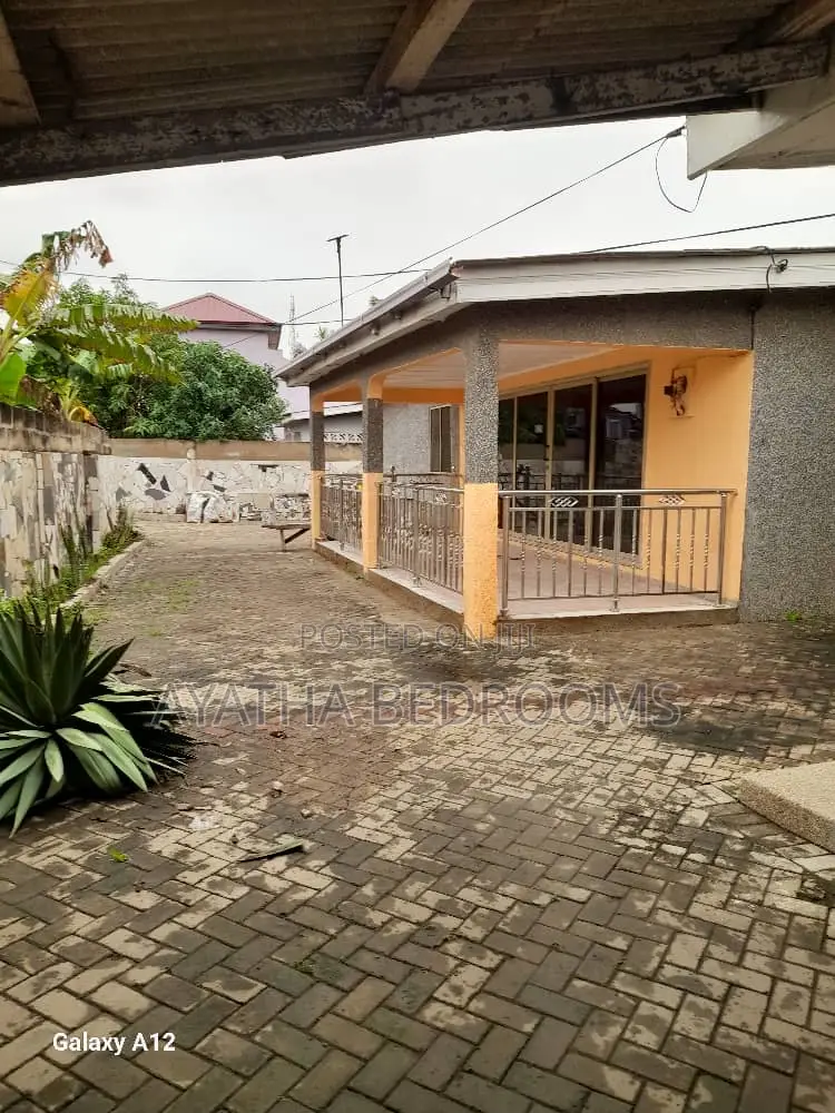 3bdrm Apartment in Ayathar Bedroom, New Town for rent in New Town