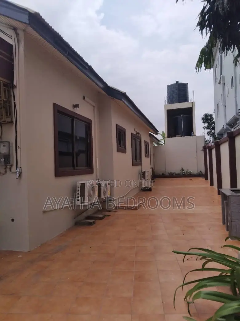 3bdrm House in Ayathar Bedroom, New Town for rent in New Town