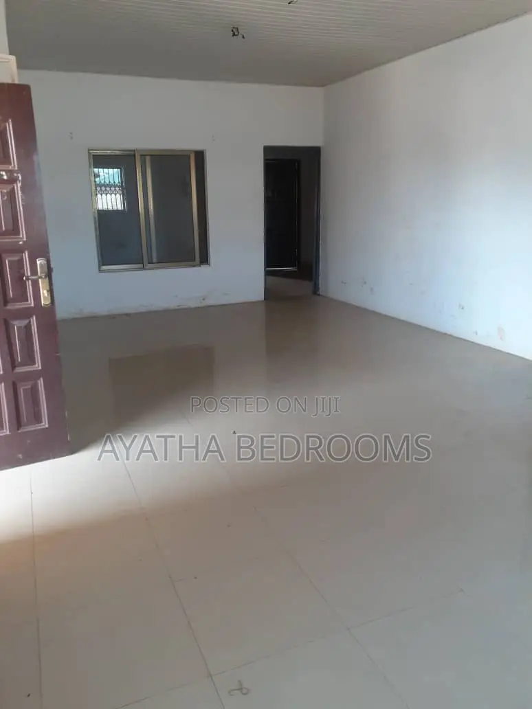 3bdrm House in Ayathar Bedroom, New Town for rent in New Town